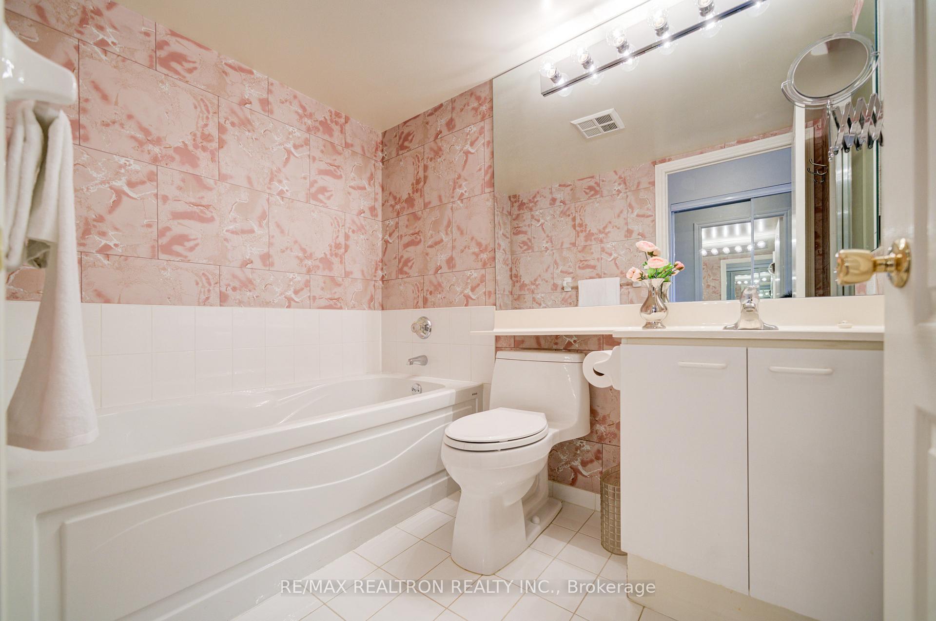 Photo 16 of Unit 509, 265 Ridley Boulevard, Toronto, Bedford Park-Nortown — HOMEH