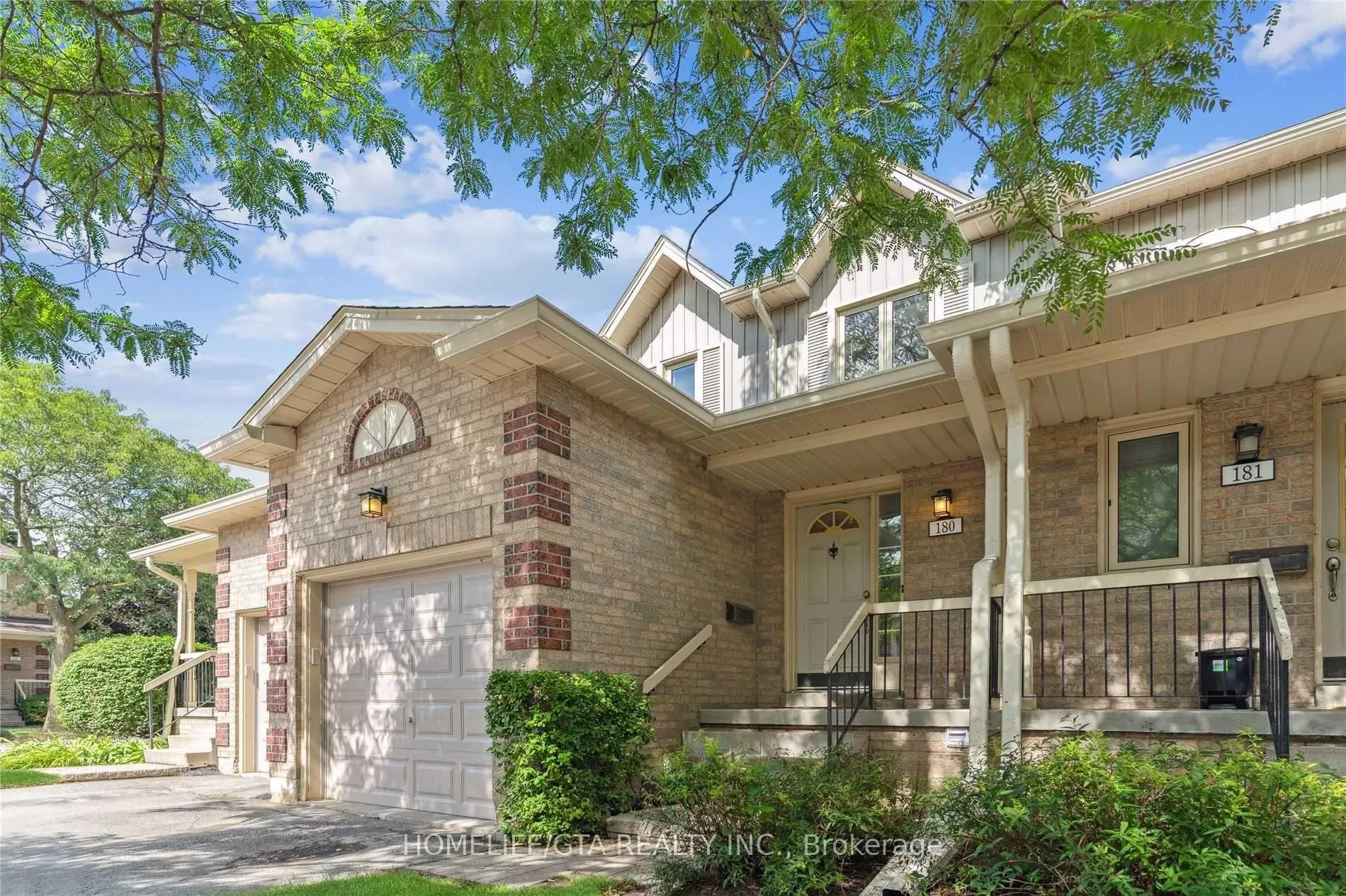 Front of Unit 180, 302 College Avenue W