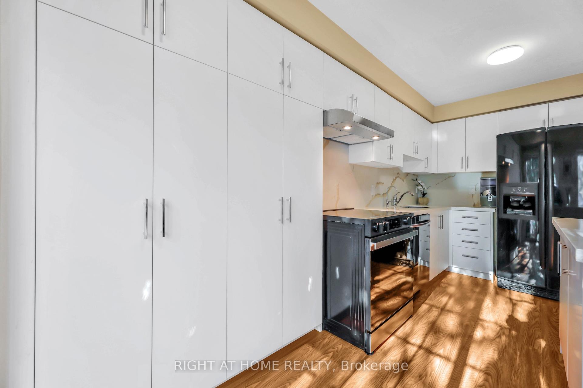 Photo 9 of Unit 40, 130 Mosaics Avenue, Aurora, Aurora Highlands — HOMEH