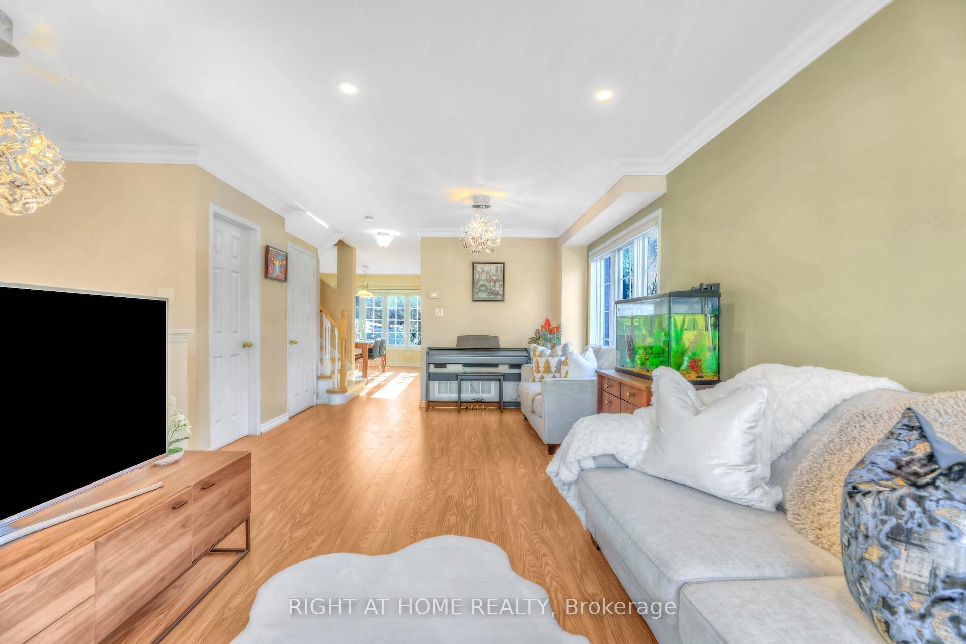 Photo 11 of Unit 40, 130 Mosaics Avenue, Aurora, Aurora Highlands — HOMEH