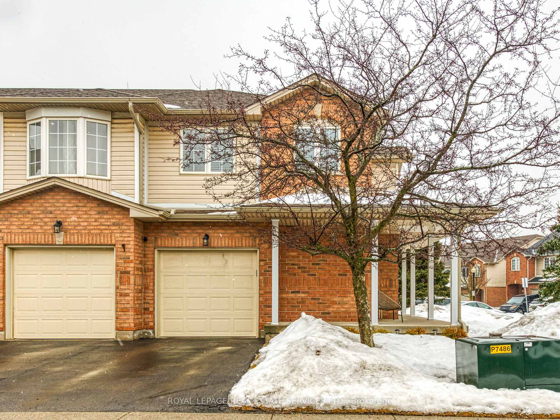 Photo 3 of Unit 86, 800 Paramount Drive, Hamilton, Stoney Creek Mountain — HOMEH