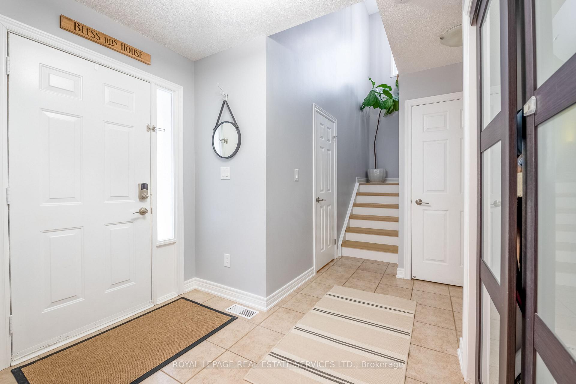 Photo 4 of Unit 86, 800 Paramount Drive, Hamilton, Stoney Creek Mountain — HOMEH