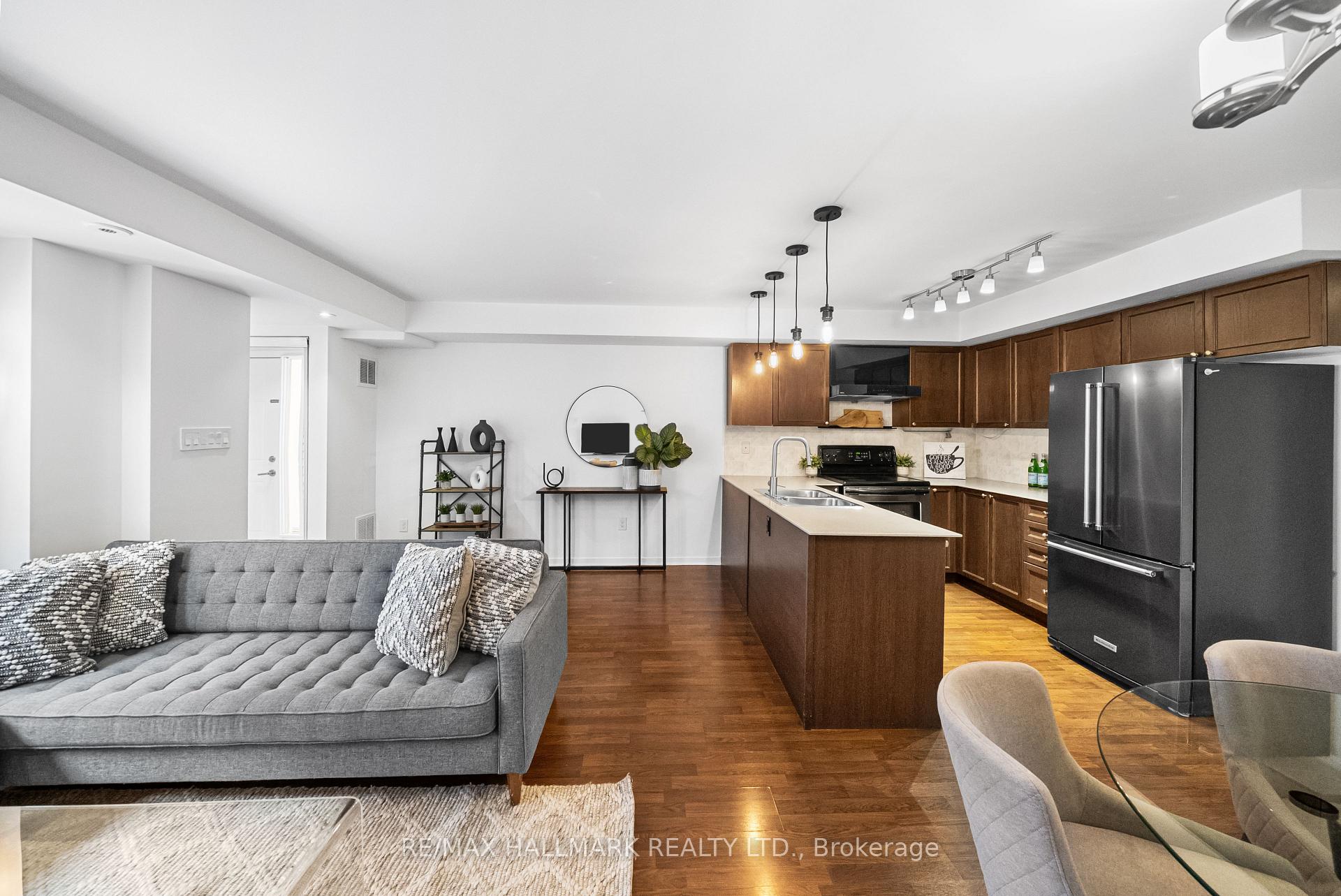 Photo 8 of 25 Florence Wyle Lane, Toronto, South Riverdale — HOMEH