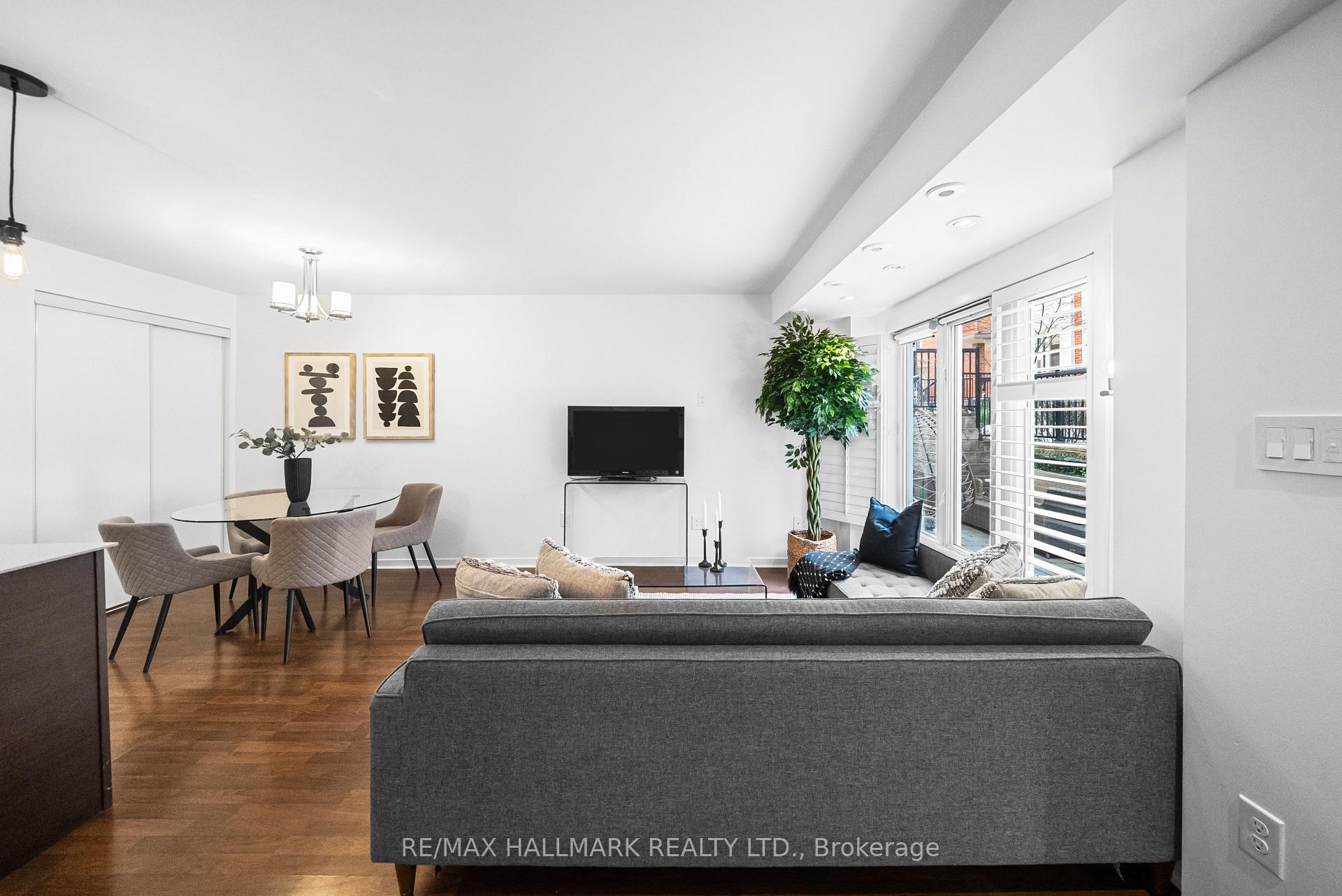 Photo 10 of 25 Florence Wyle Lane, Toronto, South Riverdale — HOMEH