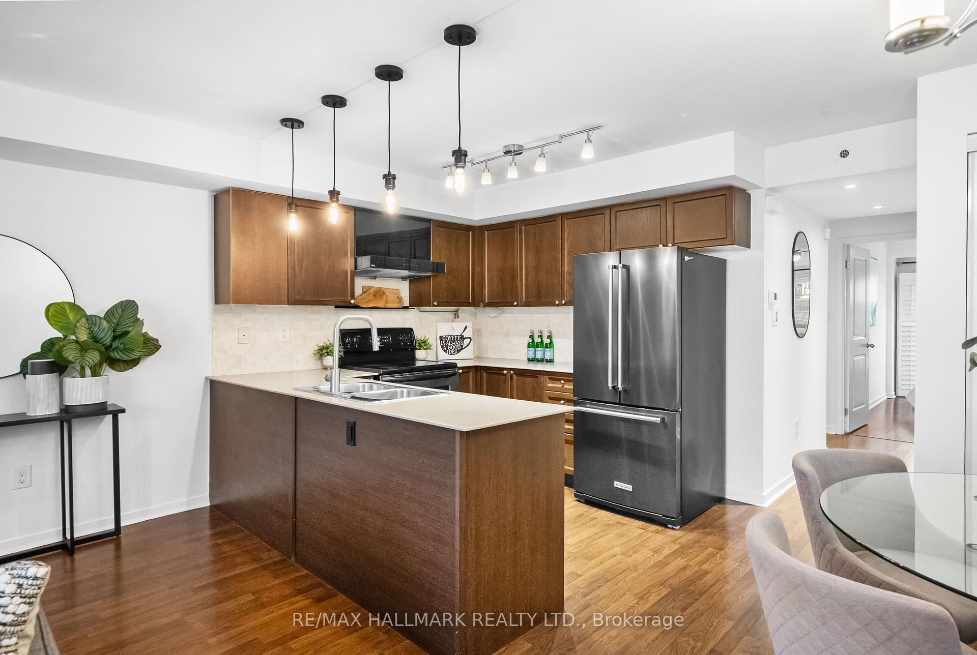 Photo 15 of 25 Florence Wyle Lane, Toronto, South Riverdale — HOMEH