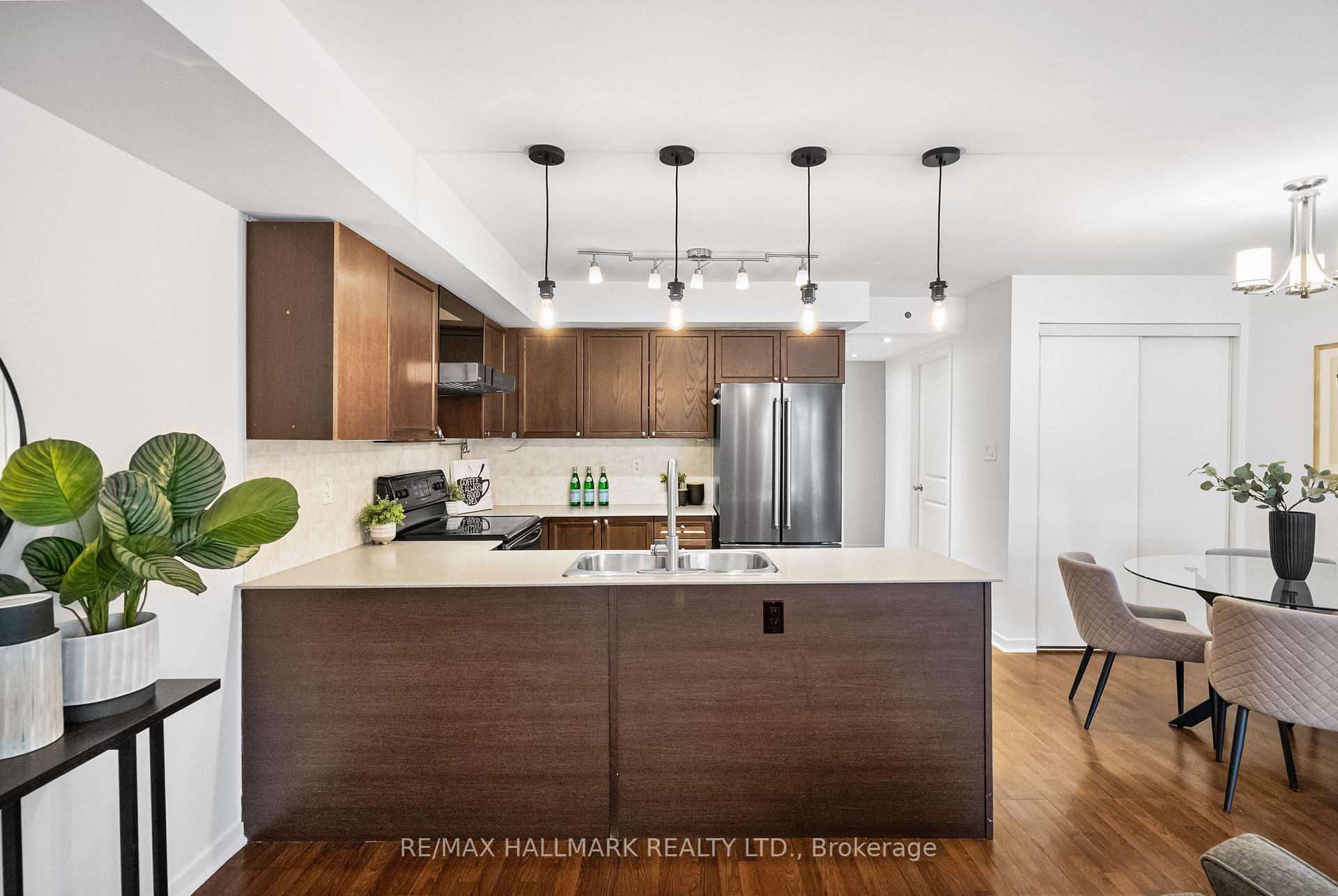 Photo 16 of 25 Florence Wyle Lane, Toronto, South Riverdale — HOMEH