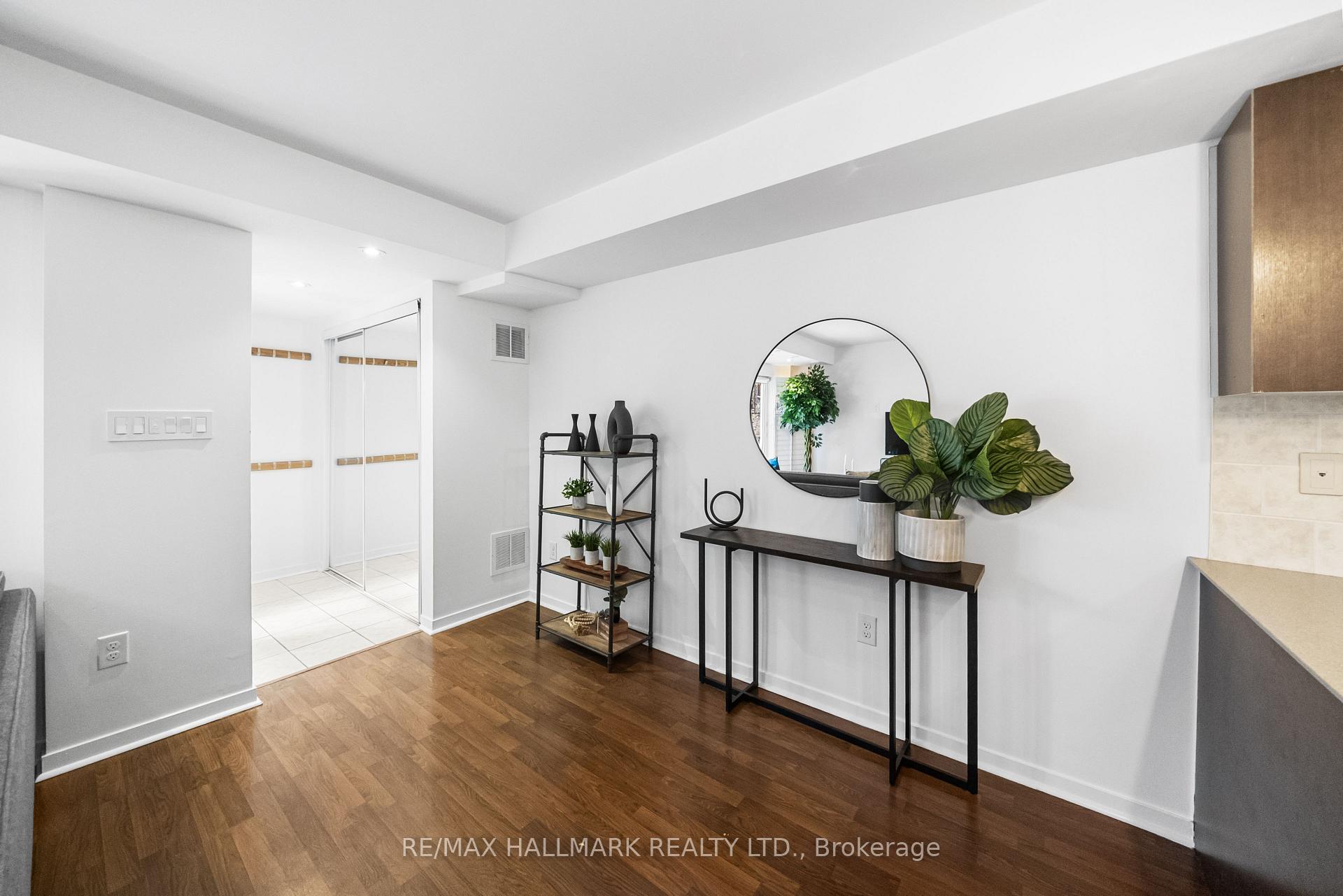 Photo 17 of 25 Florence Wyle Lane, Toronto, South Riverdale — HOMEH