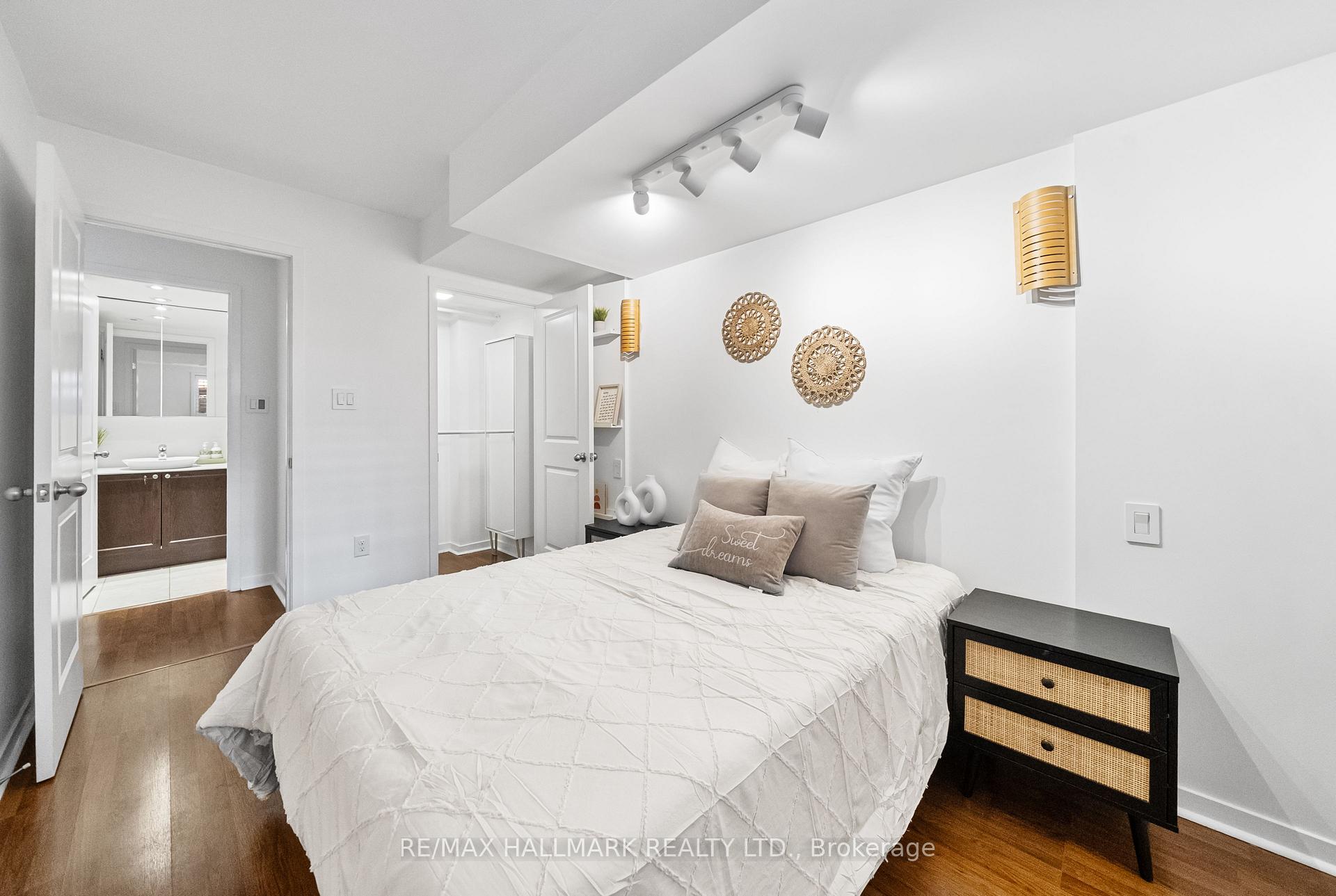 Photo 22 of 25 Florence Wyle Lane, Toronto, South Riverdale — HOMEH