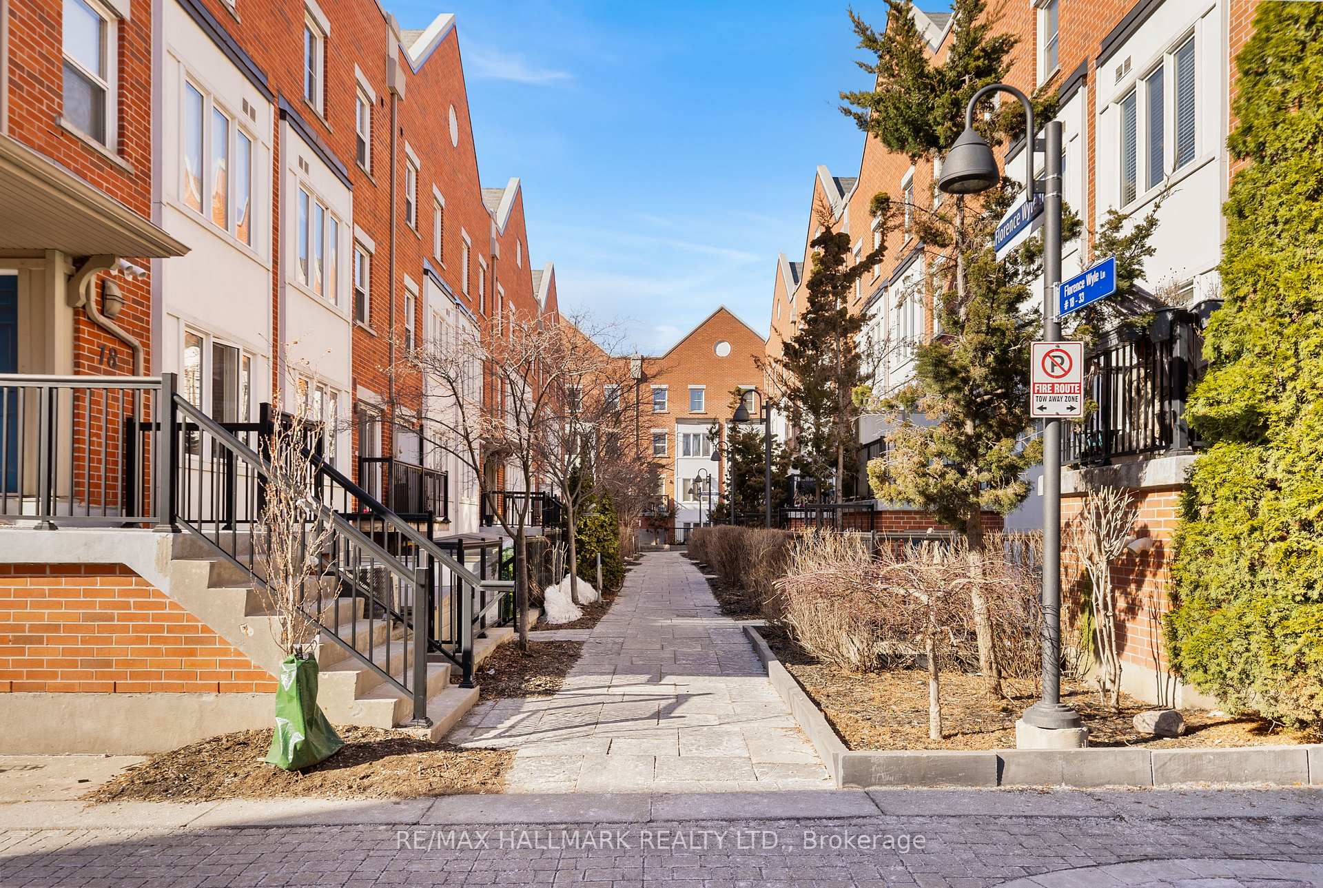 Photo 35 of 25 Florence Wyle Lane, Toronto, South Riverdale — HOMEH