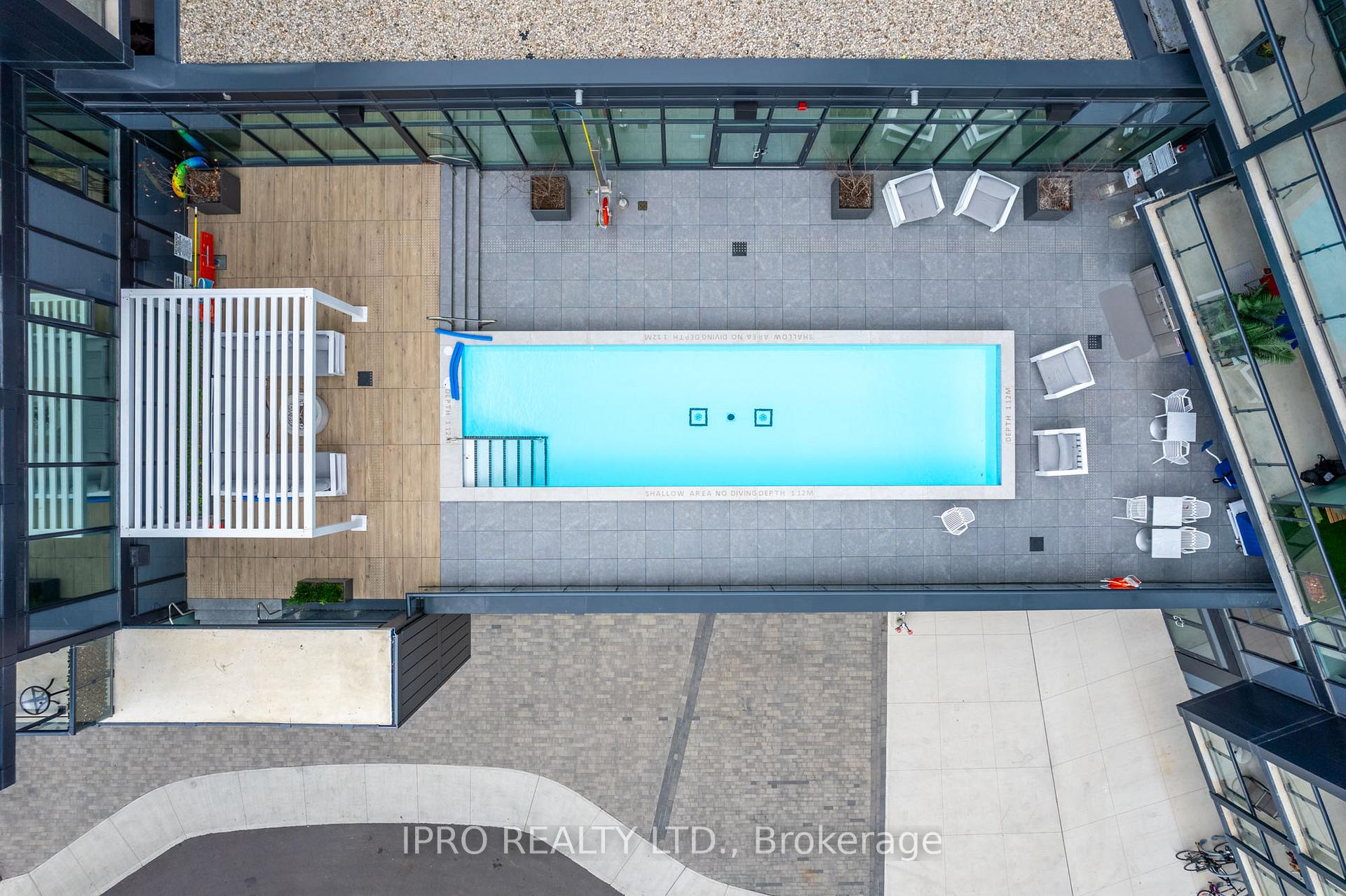 Photo 14 of Unit 709, 3210 Dakota Common Circle, Burlington, Alton — HOMEH