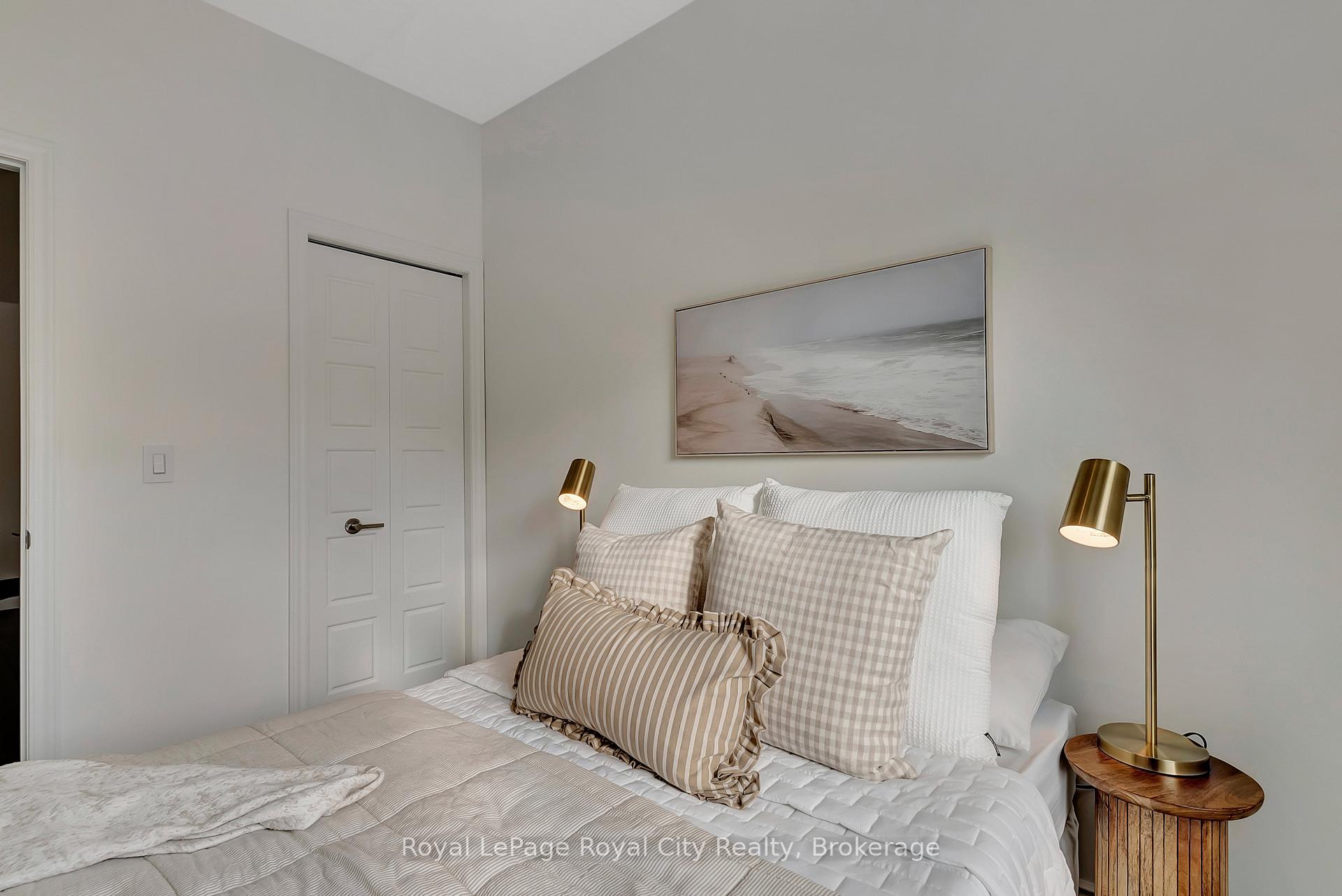 Photo 1 of Unit 103, 17 Kay Crescent, Guelph, Pineridge/Westminster Woods — HOMEH