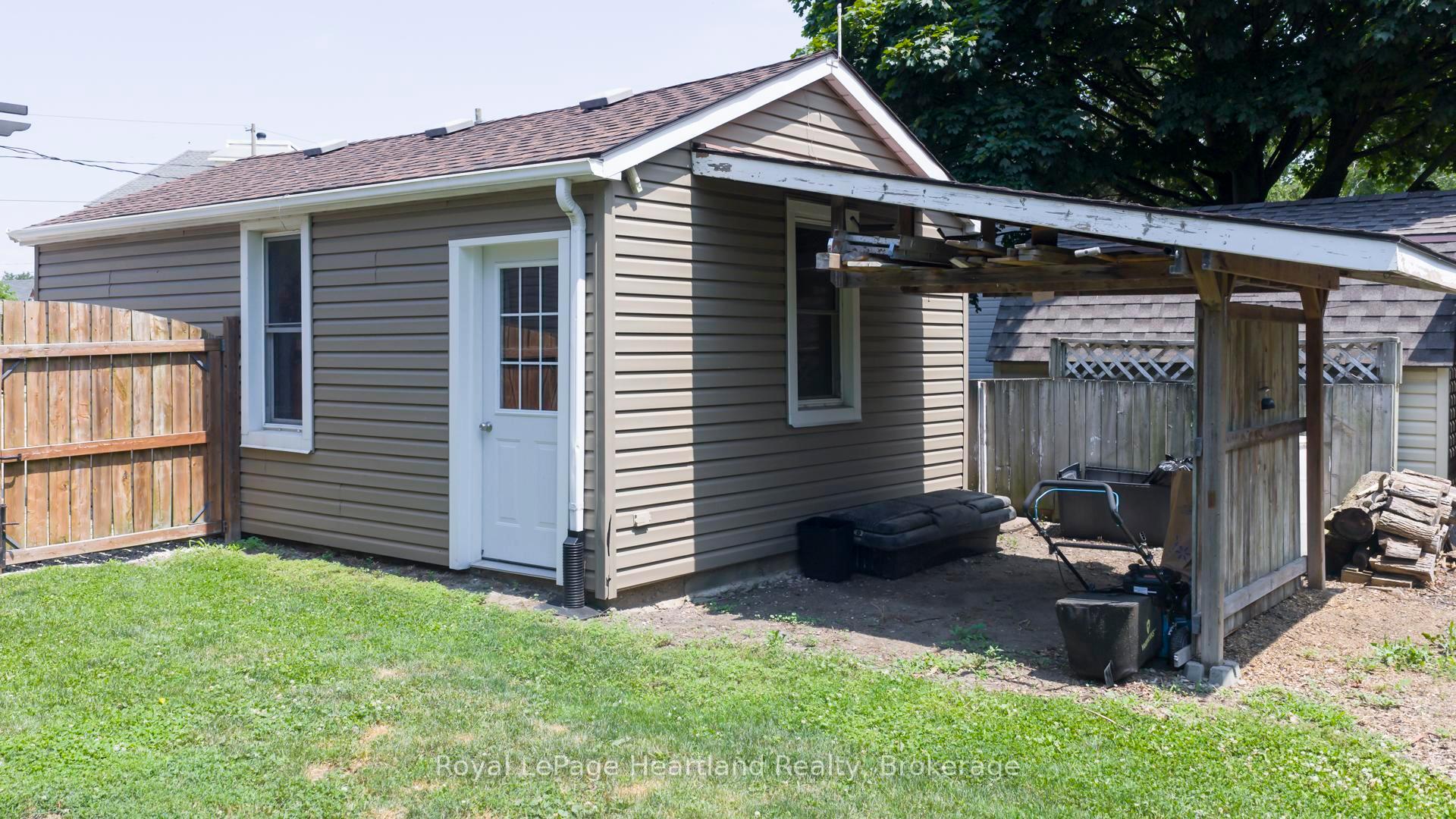 Photo 38 of 148 Britannia Road E, Goderich, Goderich (Town) — HOMEH