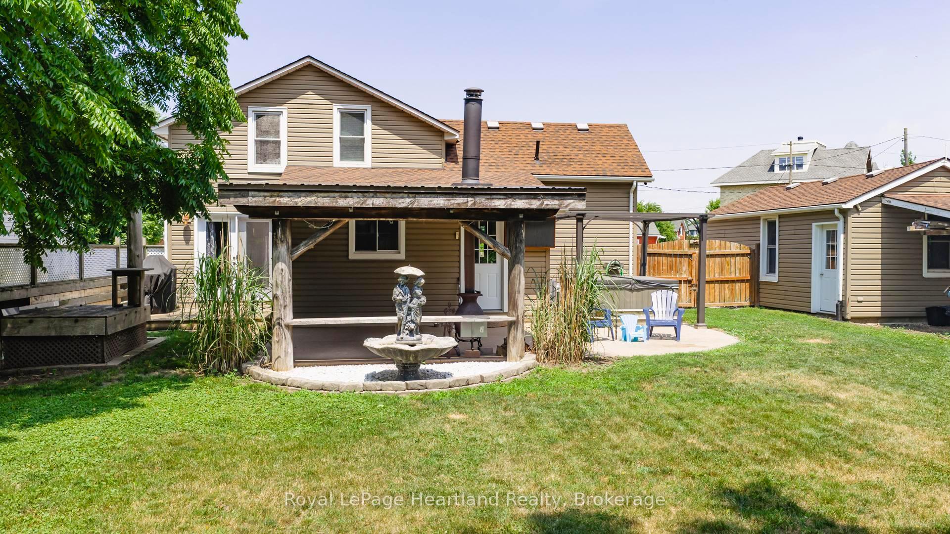 Photo 48 of 148 Britannia Road E, Goderich, Goderich (Town) — HOMEH
