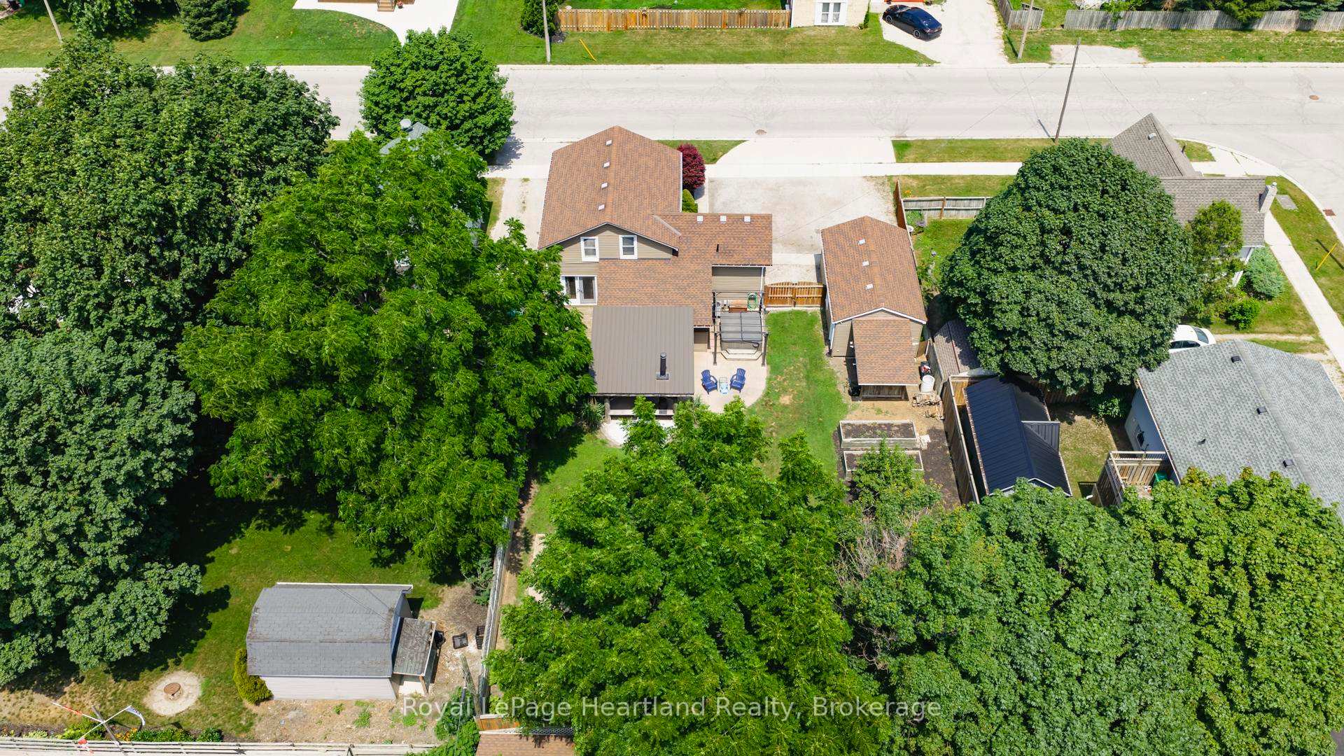 Photo 49 of 148 Britannia Road E, Goderich, Goderich (Town) — HOMEH