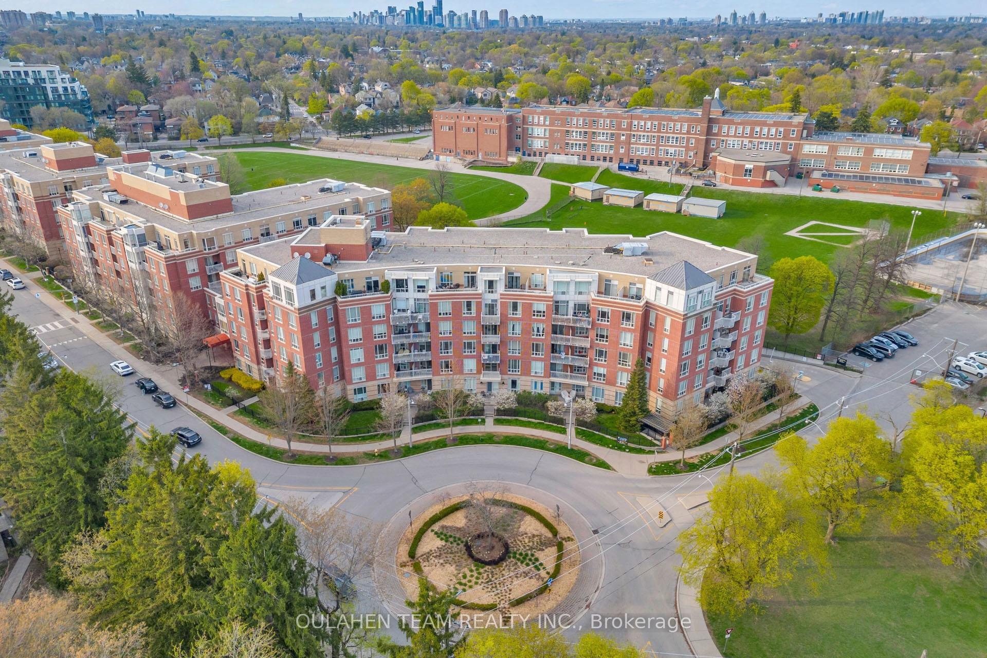 Front of Unit 608, 455 Rosewell Avenue