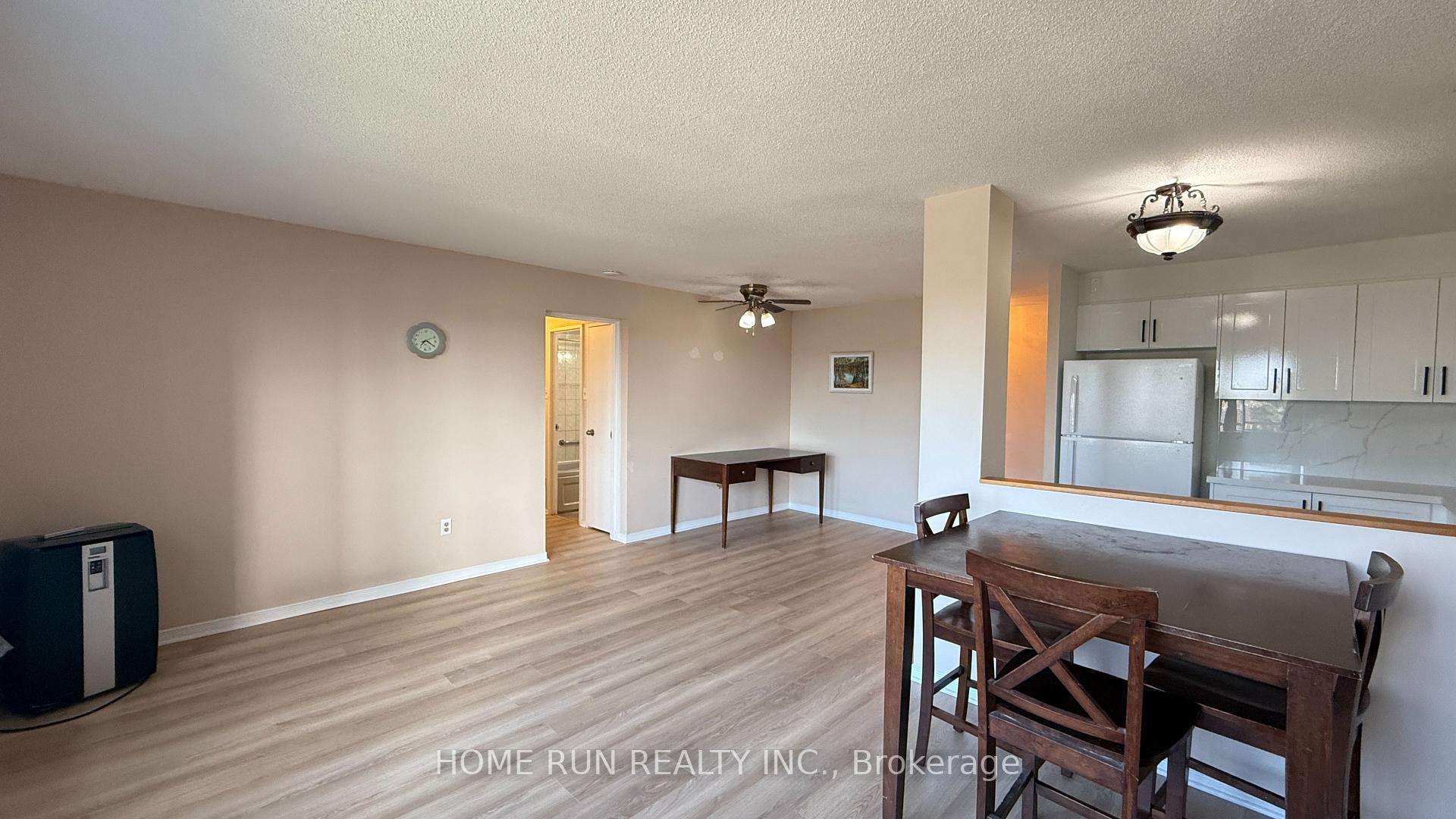 Photo 5 of Unit 218, 20 Chesterton Drive, Ottawa, Borden Farm/Stewart Farm/Carleton Heights/Parkwood Hills — HOMEH