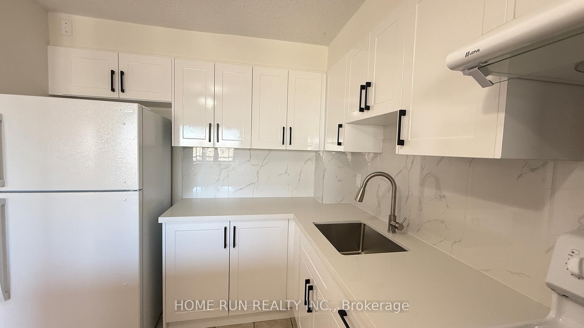 Photo 7 of Unit 218, 20 Chesterton Drive, Ottawa, Borden Farm/Stewart Farm/Carleton Heights/Parkwood Hills — HOMEH