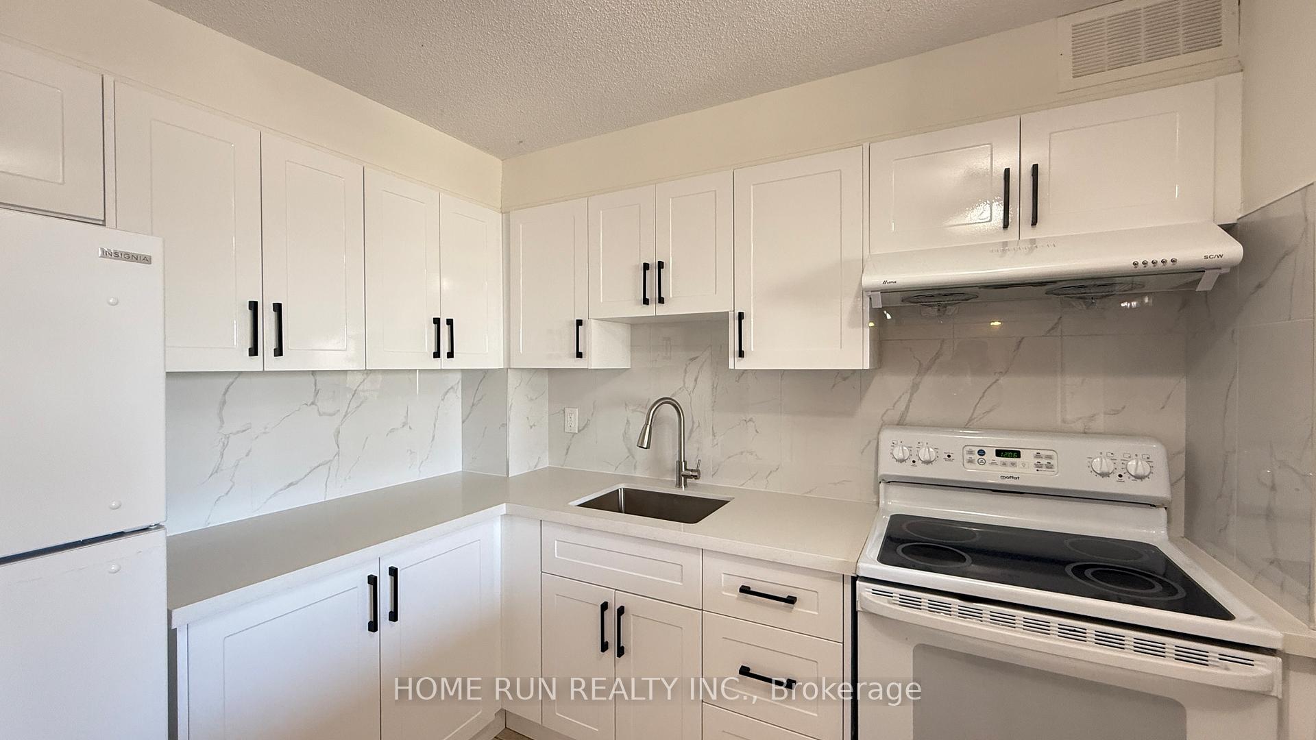 Photo 8 of Unit 218, 20 Chesterton Drive, Ottawa, Borden Farm/Stewart Farm/Carleton Heights/Parkwood Hills — HOMEH