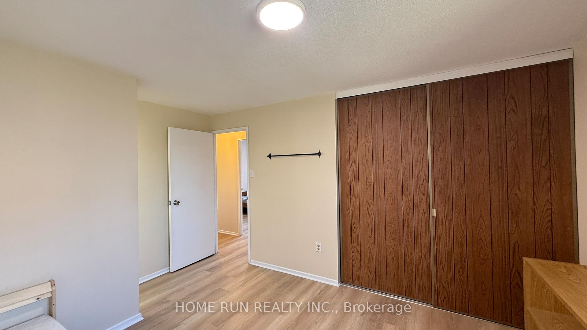 Photo 12 of Unit 218, 20 Chesterton Drive, Ottawa, Borden Farm/Stewart Farm/Carleton Heights/Parkwood Hills — HOMEH
