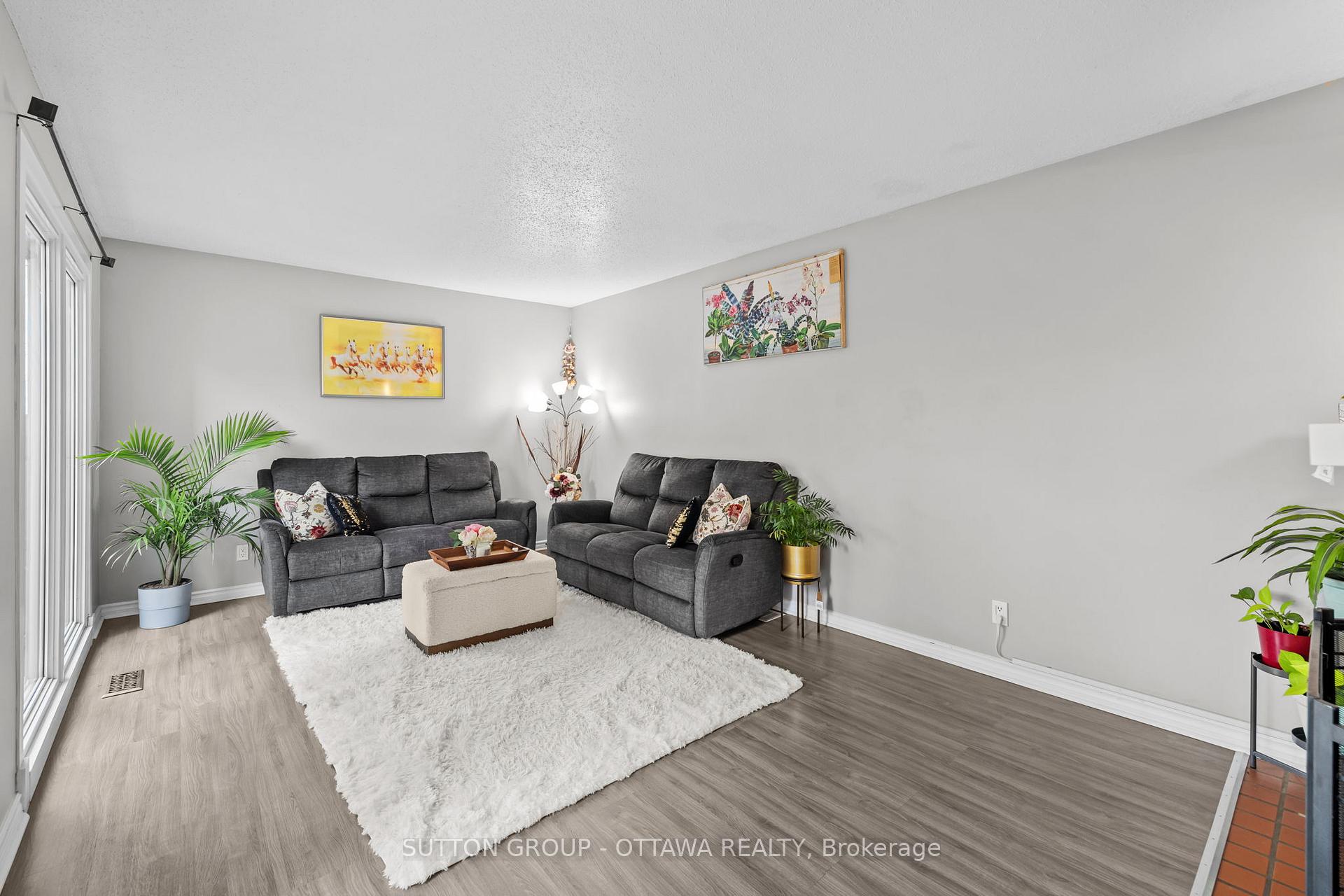 Photo 6 of Unit 65, 35 Jackson Court, Ottawa, Kanata - Beaverbrook — HOMEH