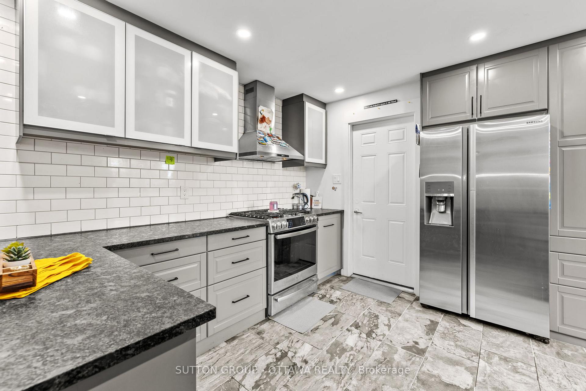 Photo 13 of Unit 65, 35 Jackson Court, Ottawa, Kanata - Beaverbrook — HOMEH
