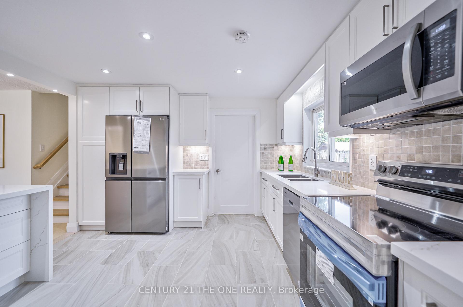 Photo 8 of 140 Orchard Heights Boulevard, Aurora, Hills of St Andrew — HOMEH