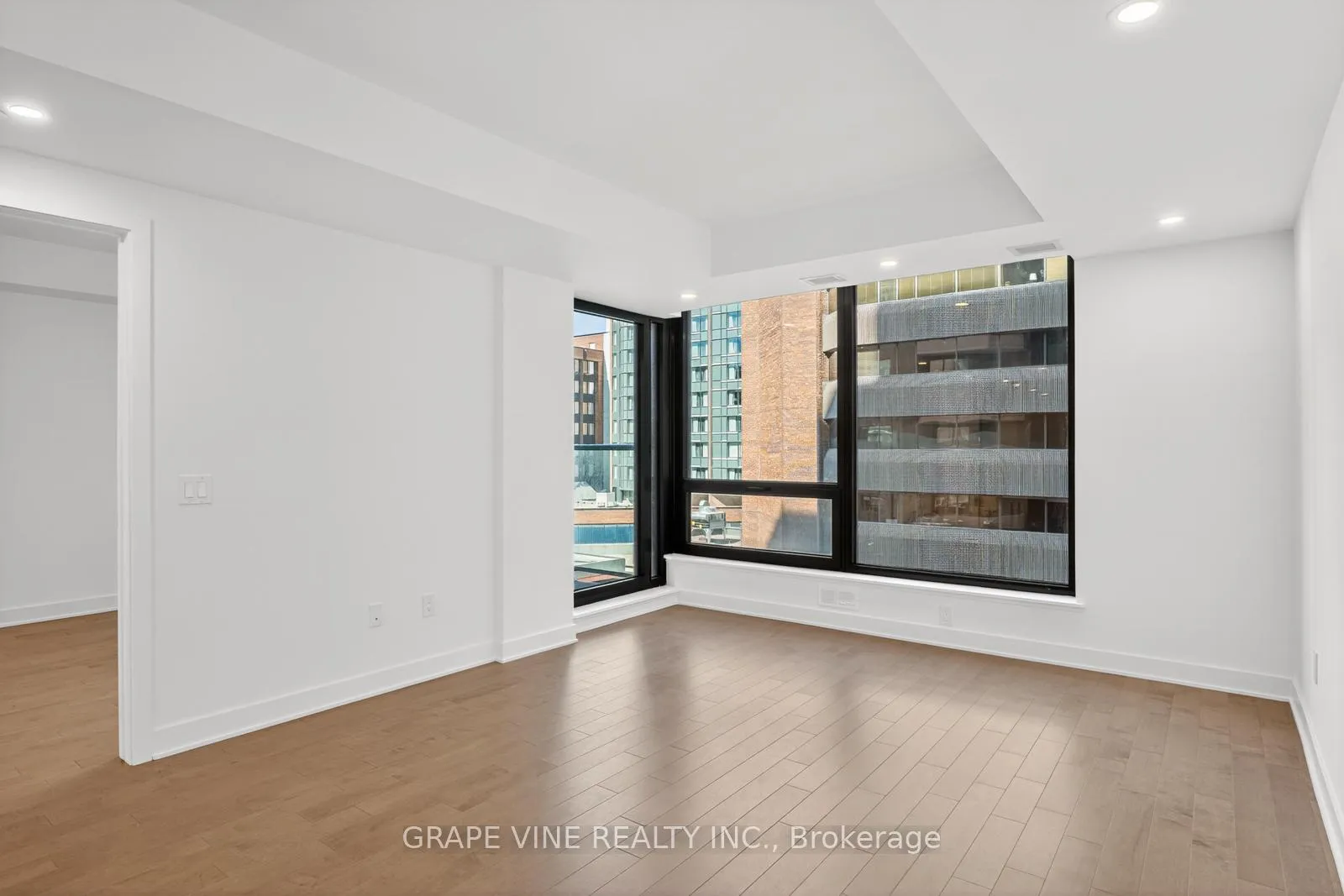 Photo 15 of Unit 501, 340 Queen Street, Ottawa, Ottawa Centre — HOMEH