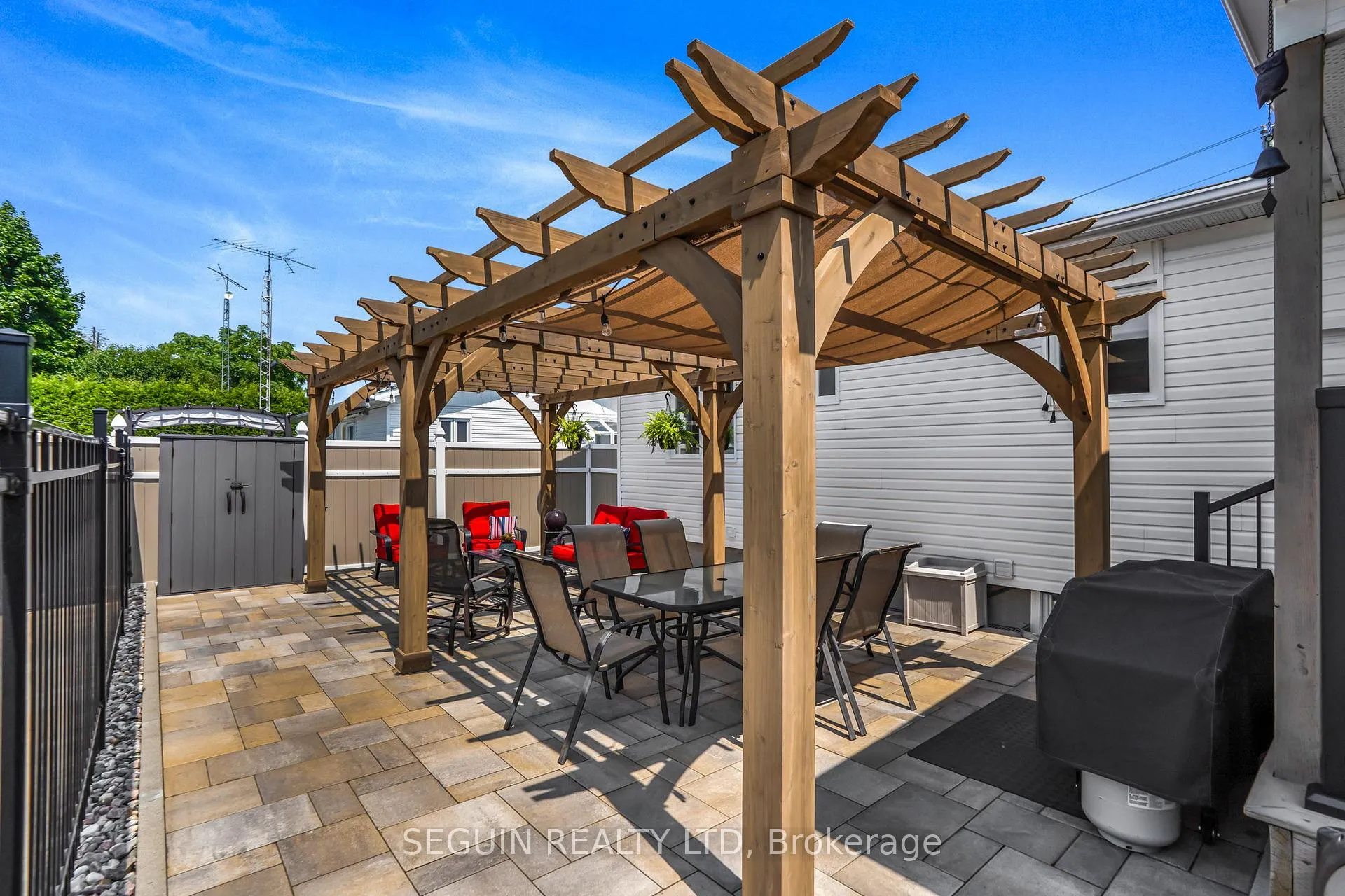 Photo 10 of 114 Stanley Avenue, Champlain, Vankleek Hill — HOMEH