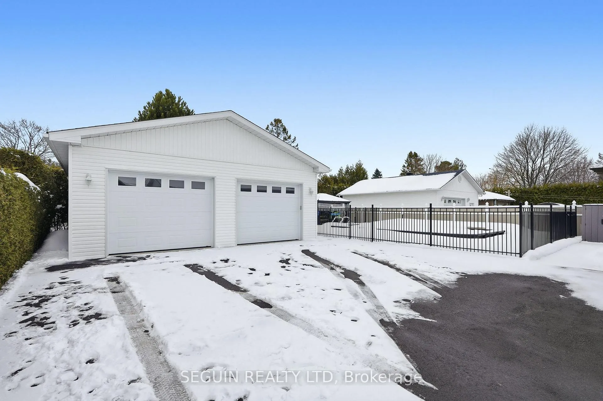 Photo 43 of 114 Stanley Avenue, Champlain, Vankleek Hill — HOMEH