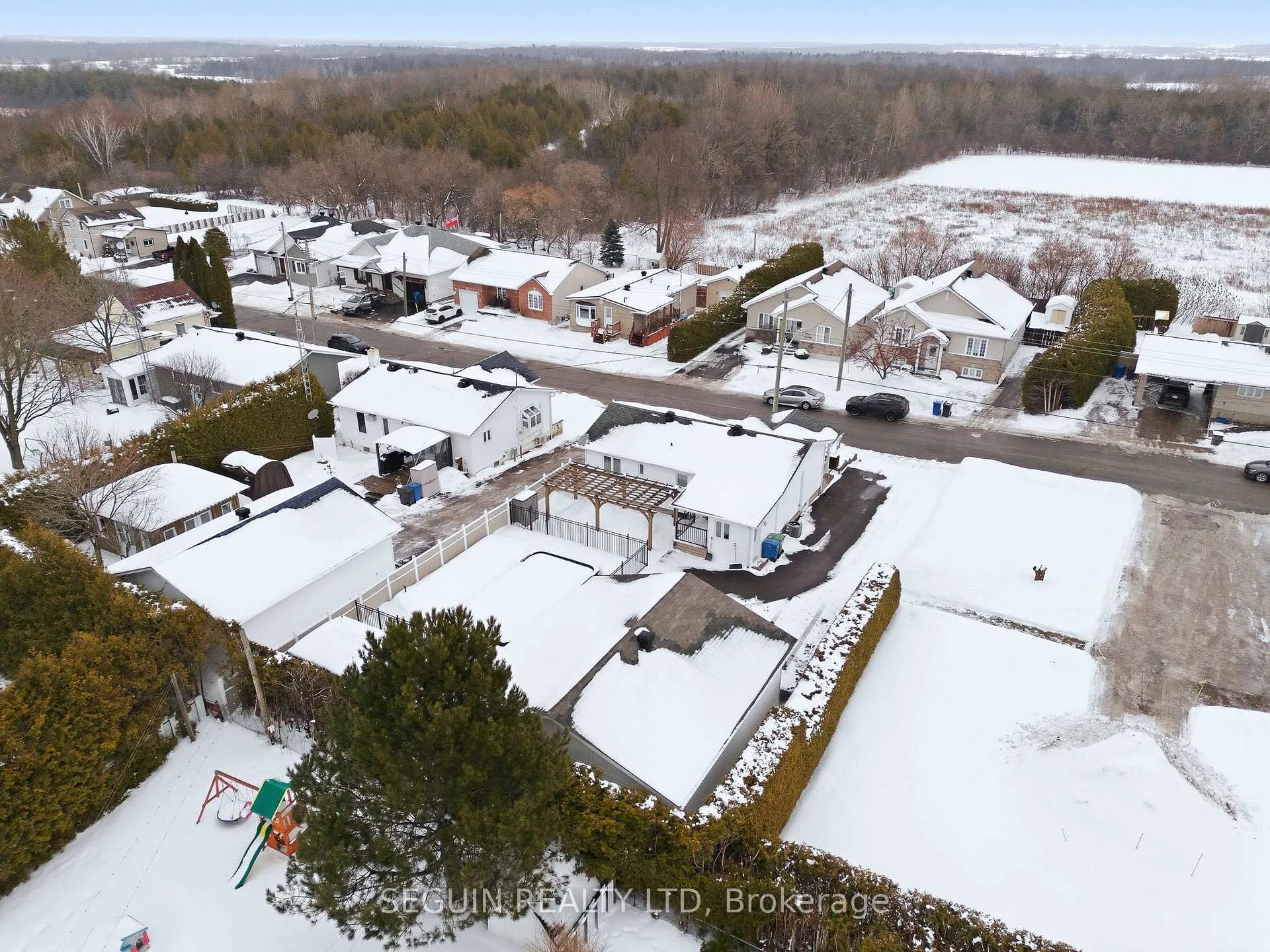 Photo 46 of 114 Stanley Avenue, Champlain, Vankleek Hill — HOMEH
