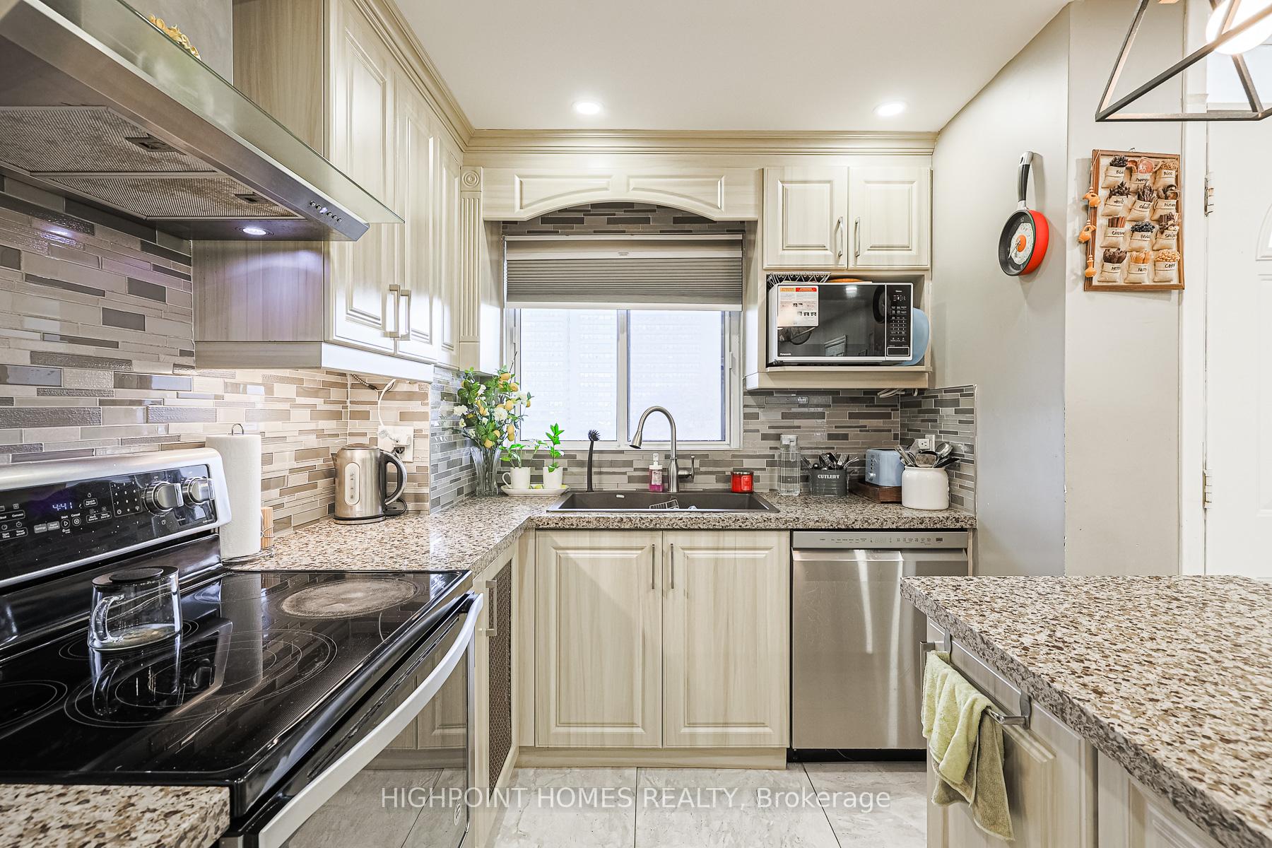 Photo 9 of Unit 315, 140 Leeward Glenway, Toronto, Flemingdon Park — HOMEH