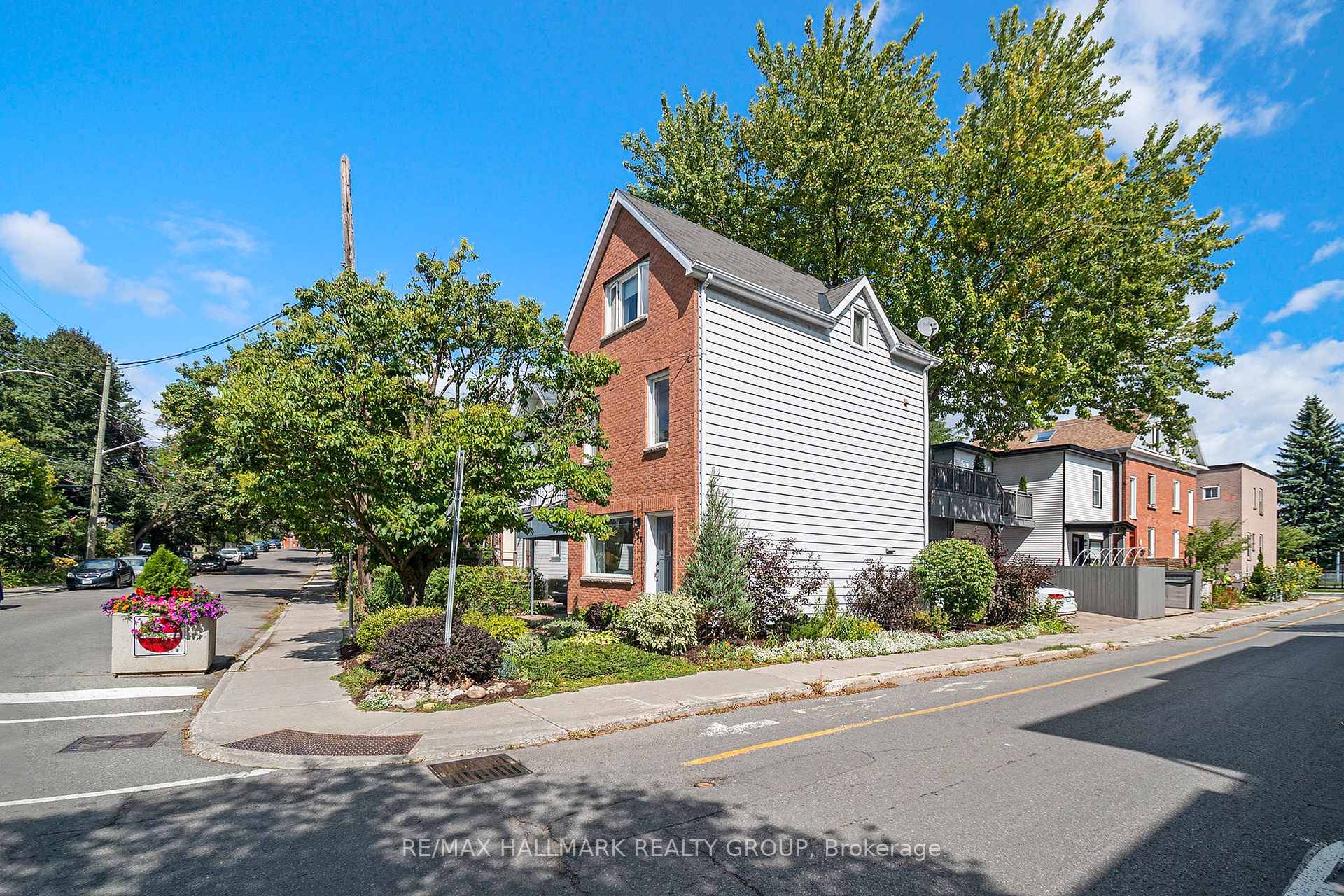 Photo 3 of 53 Adelaide Street, Ottawa, Glebe — HOMEH