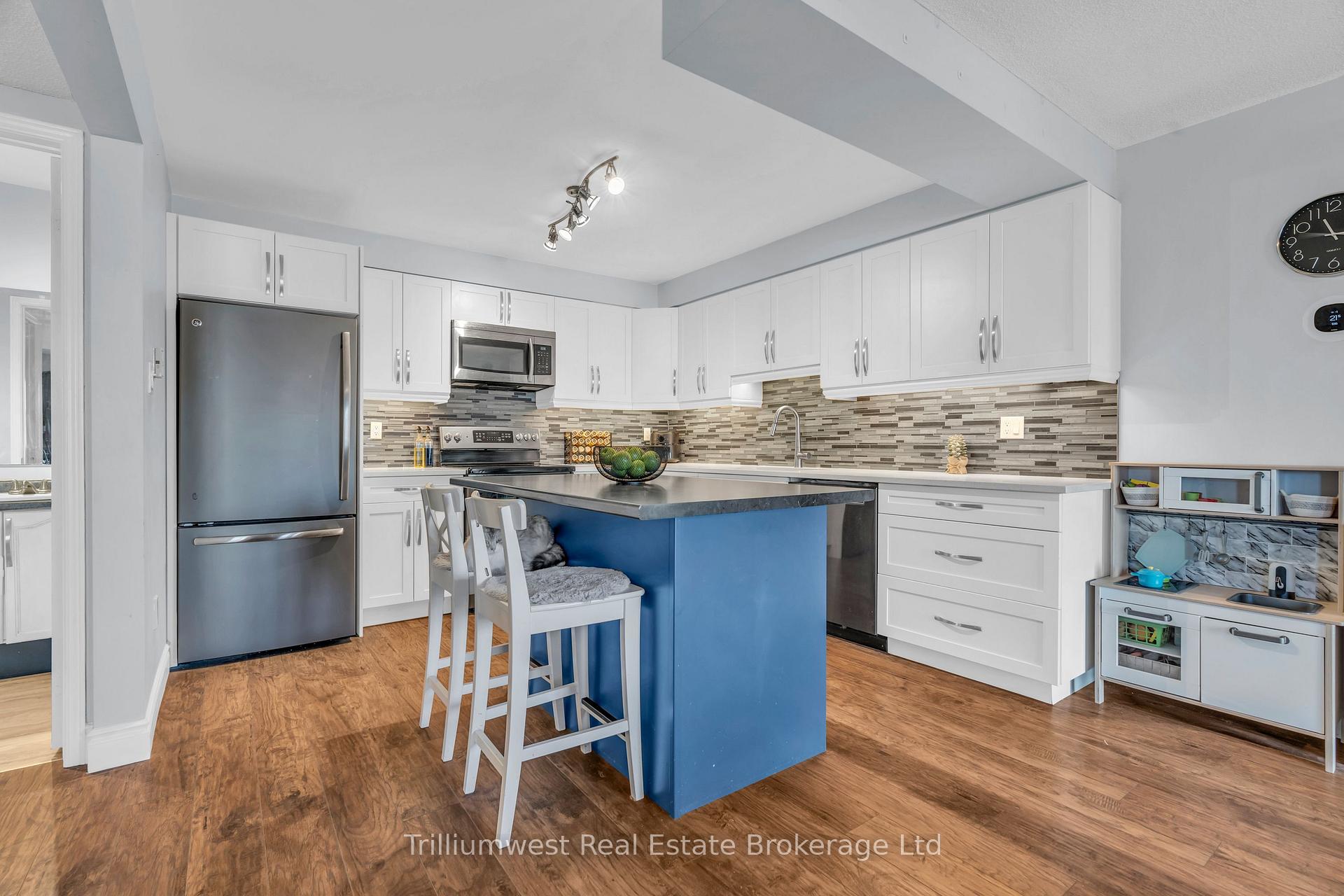 Photo 11 of Unit 113, 456 Janefield Avenue, Guelph, Dovercliffe Park/Old University — HOMEH