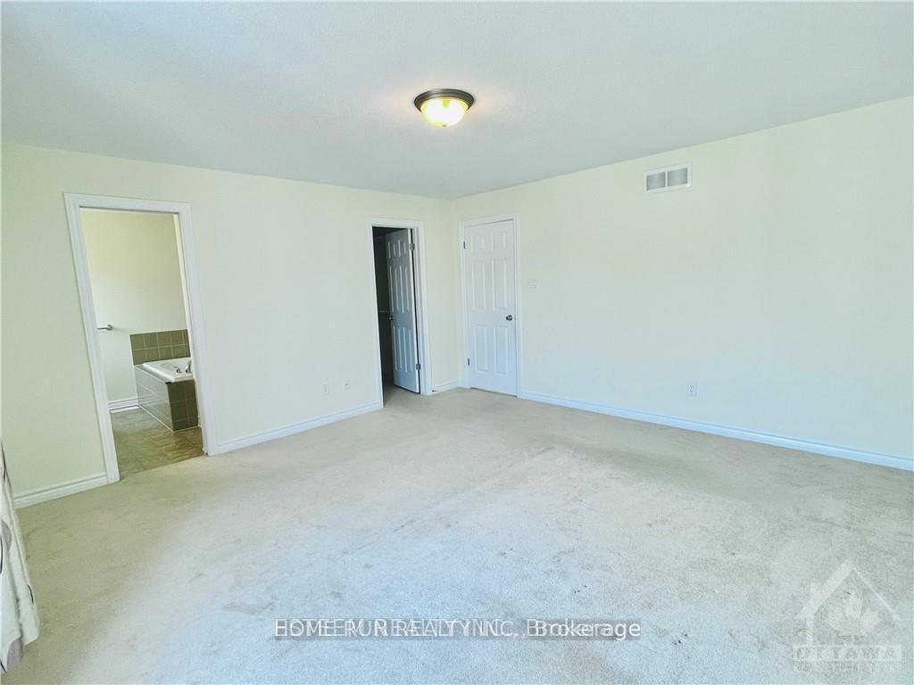 Photo 13 of 651 Clearbrook Drive, Ottawa, Barrhaven - Strandherd — HOMEH