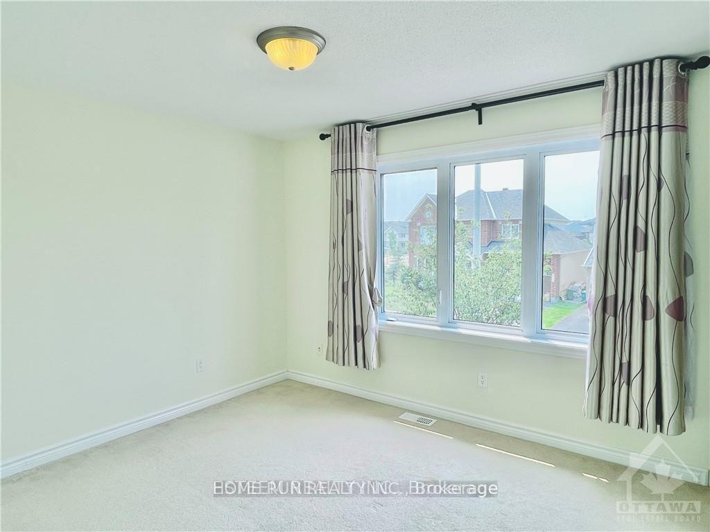Photo 17 of 651 Clearbrook Drive, Ottawa, Barrhaven - Strandherd — HOMEH