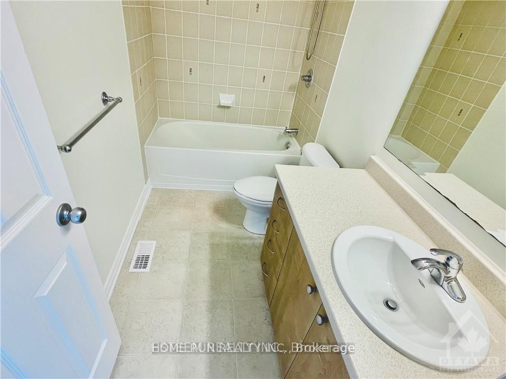 Photo 19 of 651 Clearbrook Drive, Ottawa, Barrhaven - Strandherd — HOMEH