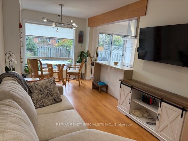 Photo 4 of 29 Frank Johnston Road, Caledon, Bolton West — HOMEH