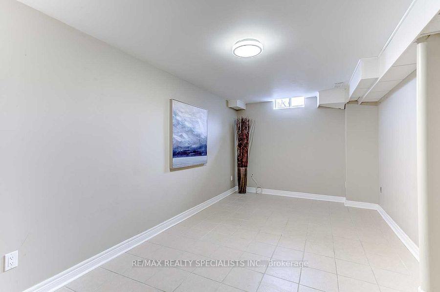 Photo 14 of 29 Frank Johnston Road, Caledon, Bolton West — HOMEH