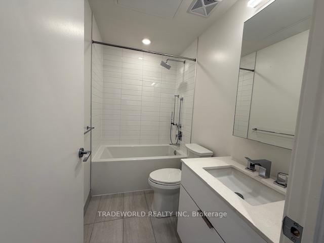 Photo 7 of Unit 2507, 25 Richmond Street E, Toronto, Church-Yonge Corridor — HOMEH