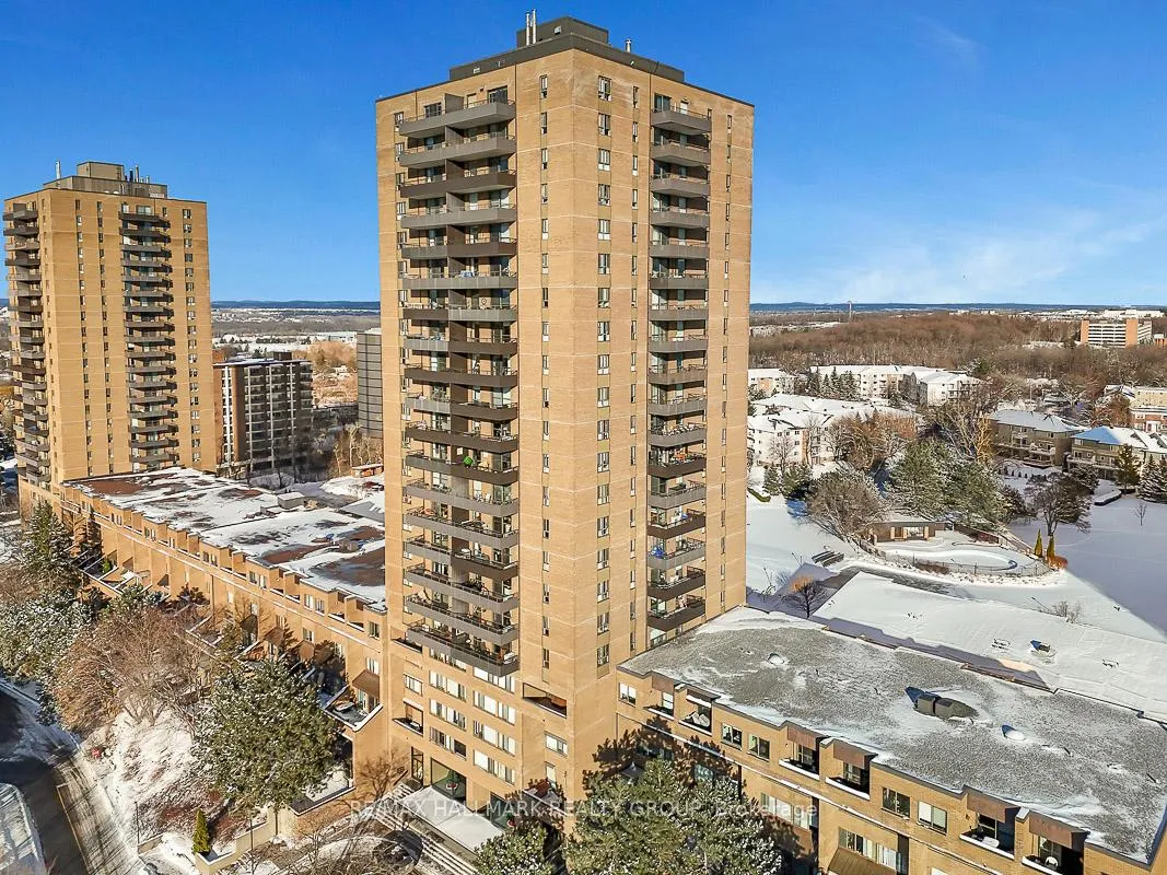 Photo 1 of Unit 812, 515 St Laurent Boulevard, Ottawa, Viscount Alexander Park — HOMEH
