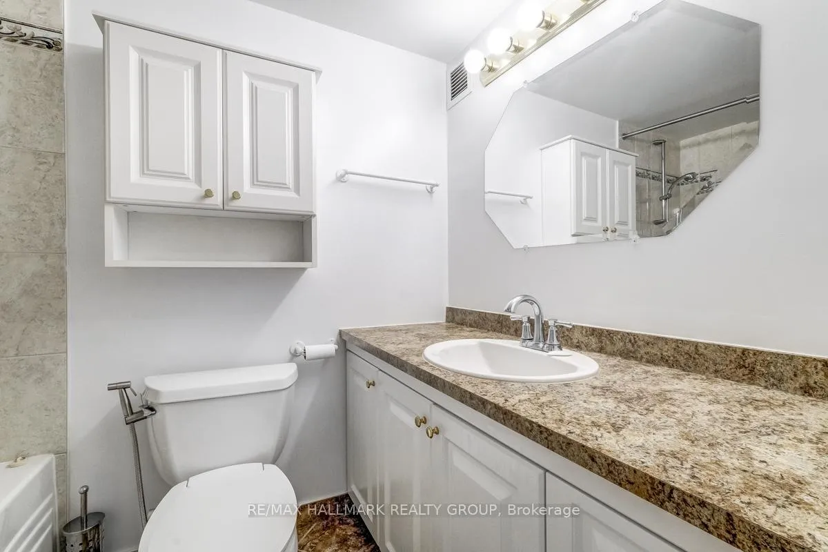 Photo 13 of Unit 812, 515 St Laurent Boulevard, Ottawa, Viscount Alexander Park — HOMEH