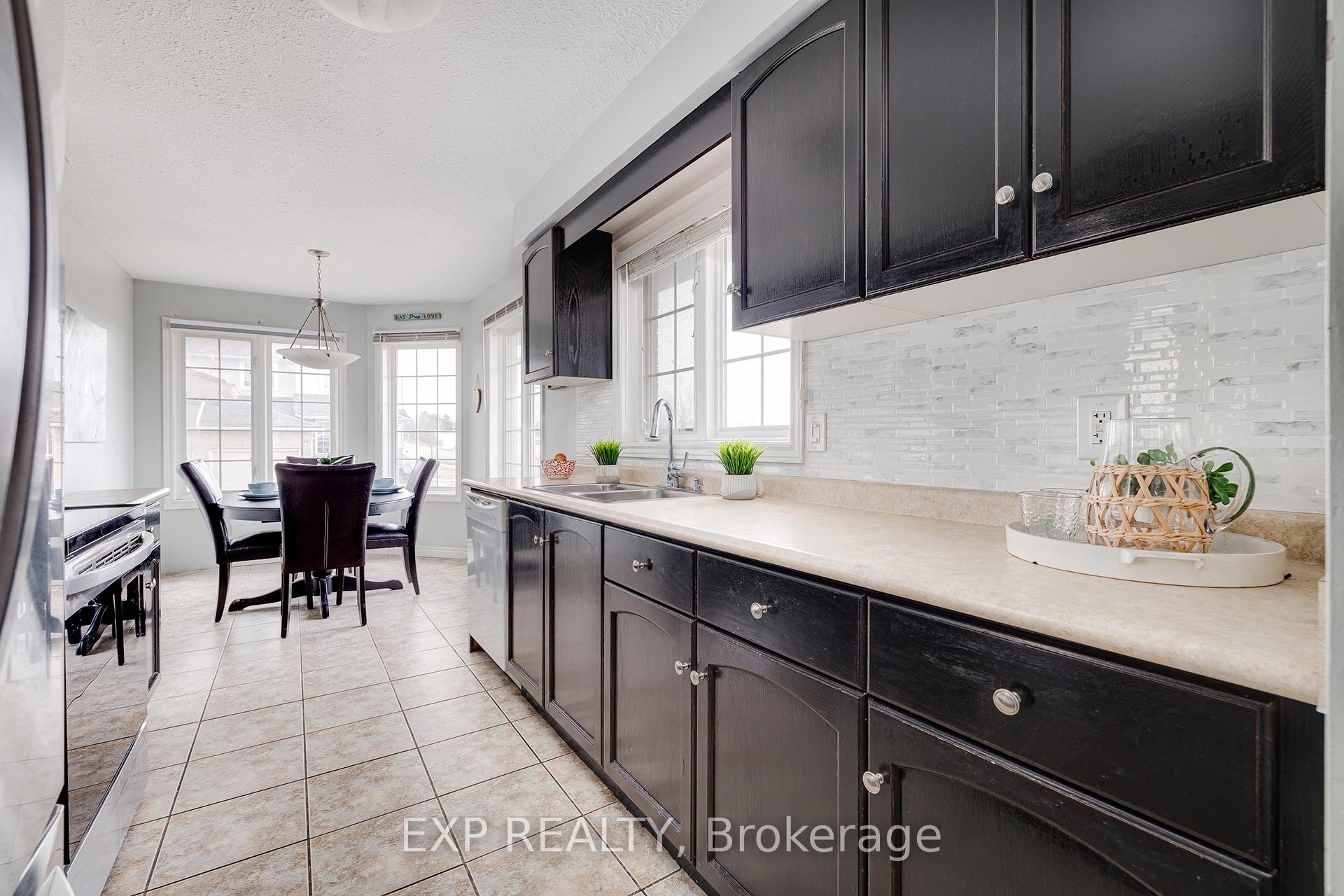 Photo 3 of Unit 29, 361 Arkell Road, Guelph, Pineridge/Westminster Woods — HOMEH