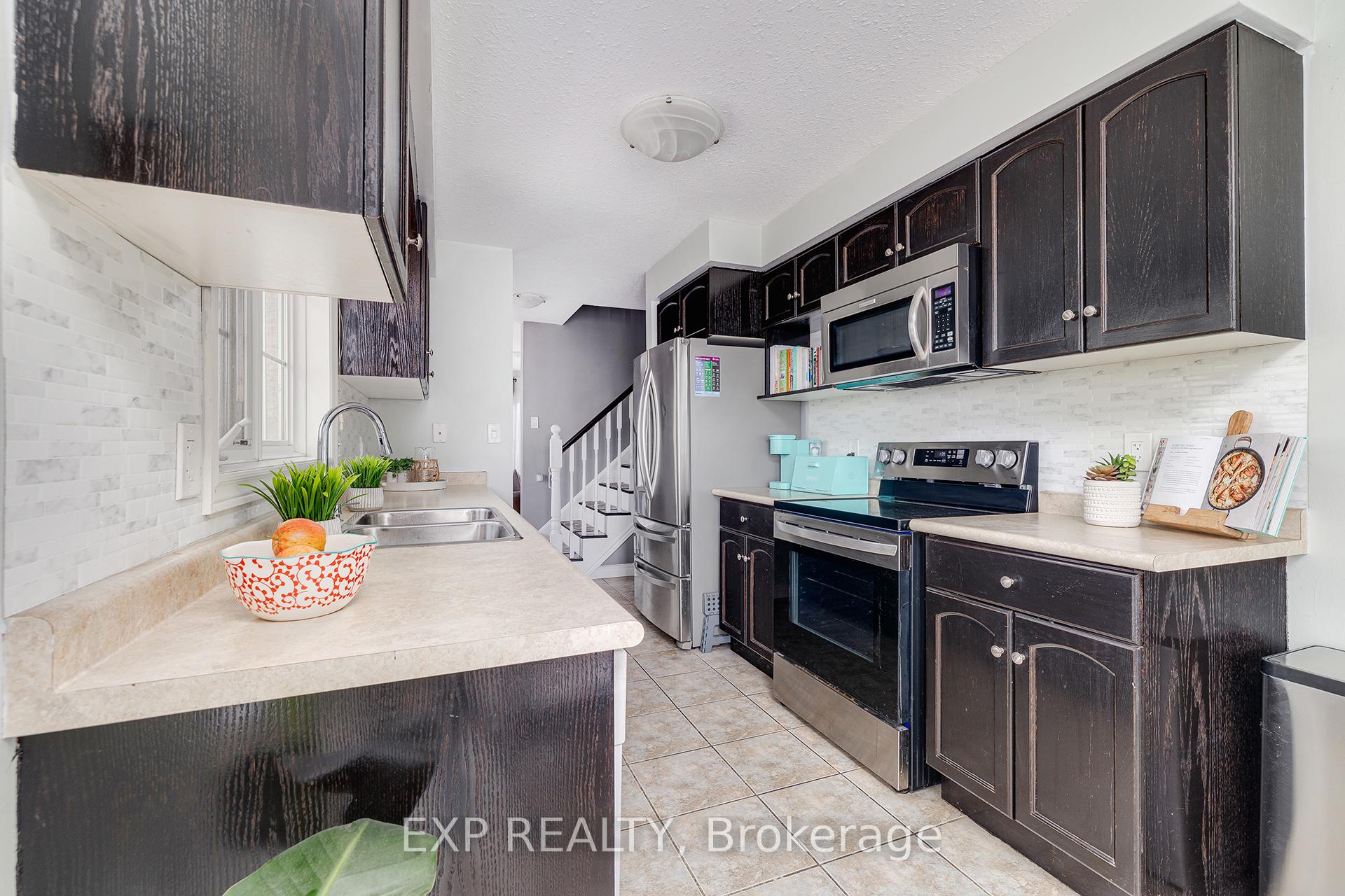 Photo 5 of Unit 29, 361 Arkell Road, Guelph, Pineridge/Westminster Woods — HOMEH