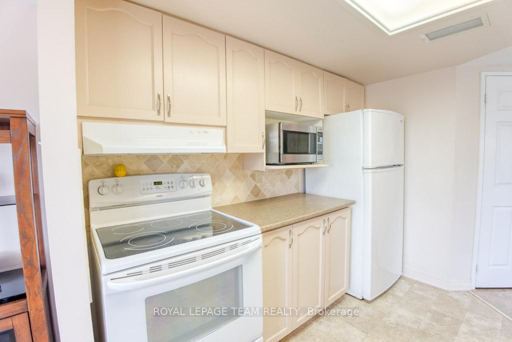 Photo 18 of Unit 306, 100 Grant Carman Drive, Ottawa, Borden Farm/Stewart Farm/Carleton Heights/Parkwood Hills — HOMEH