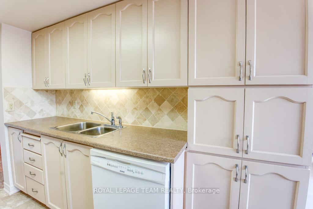 Photo 19 of Unit 306, 100 Grant Carman Drive, Ottawa, Borden Farm/Stewart Farm/Carleton Heights/Parkwood Hills — HOMEH