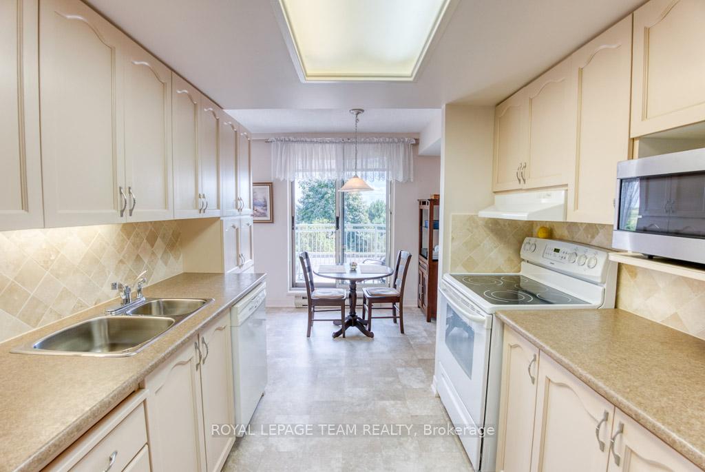 Photo 20 of Unit 306, 100 Grant Carman Drive, Ottawa, Borden Farm/Stewart Farm/Carleton Heights/Parkwood Hills — HOMEH
