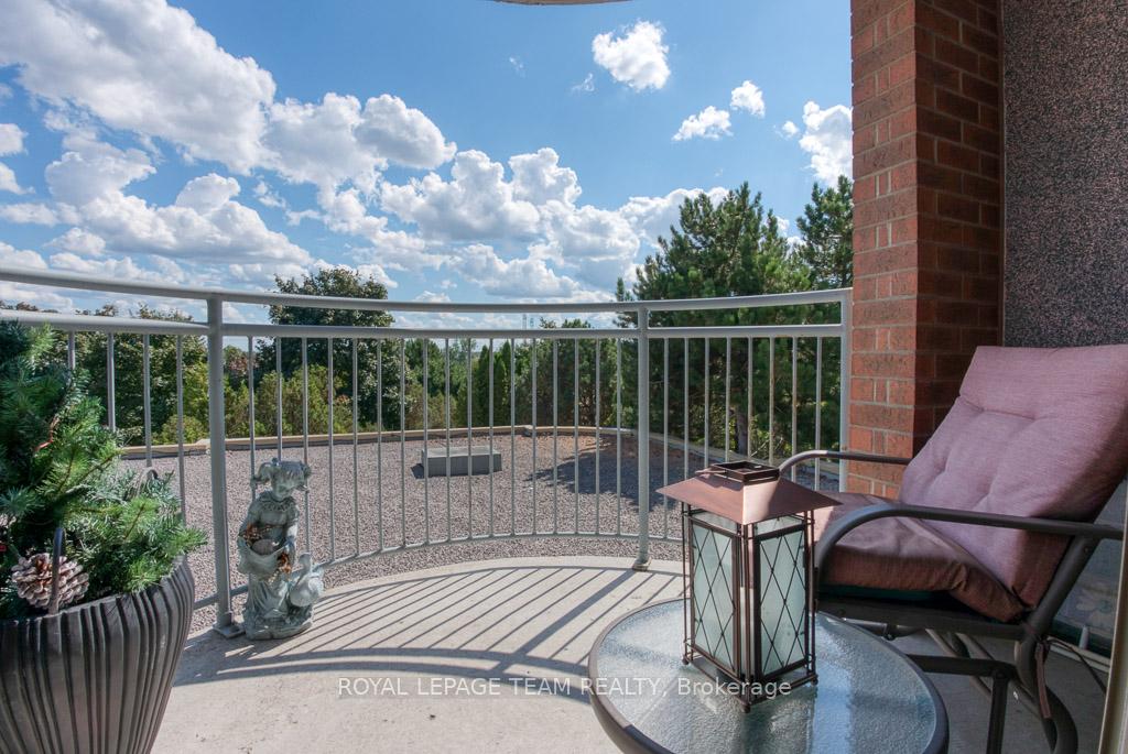 Photo 30 of Unit 306, 100 Grant Carman Drive, Ottawa, Borden Farm/Stewart Farm/Carleton Heights/Parkwood Hills — HOMEH