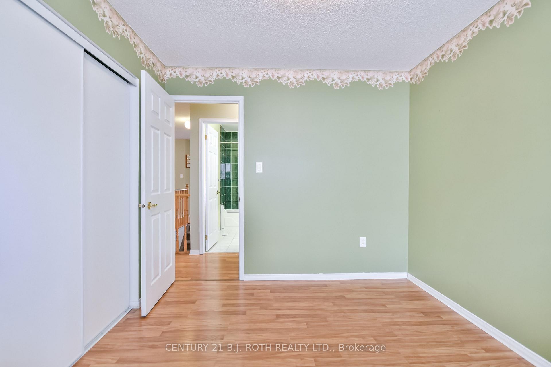 Photo 19 of 22 Osprey Ridge Road, Barrie, Little Lake — HOMEH