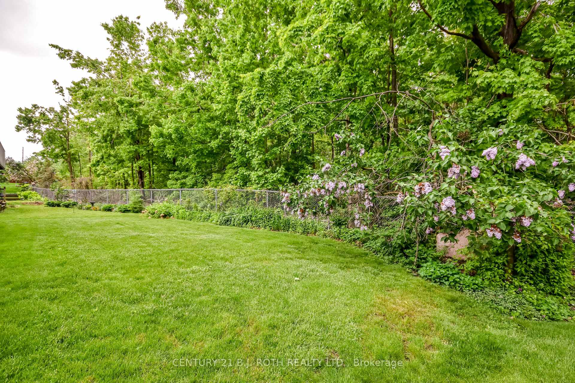 Photo 35 of 22 Osprey Ridge Road, Barrie, Little Lake — HOMEH
