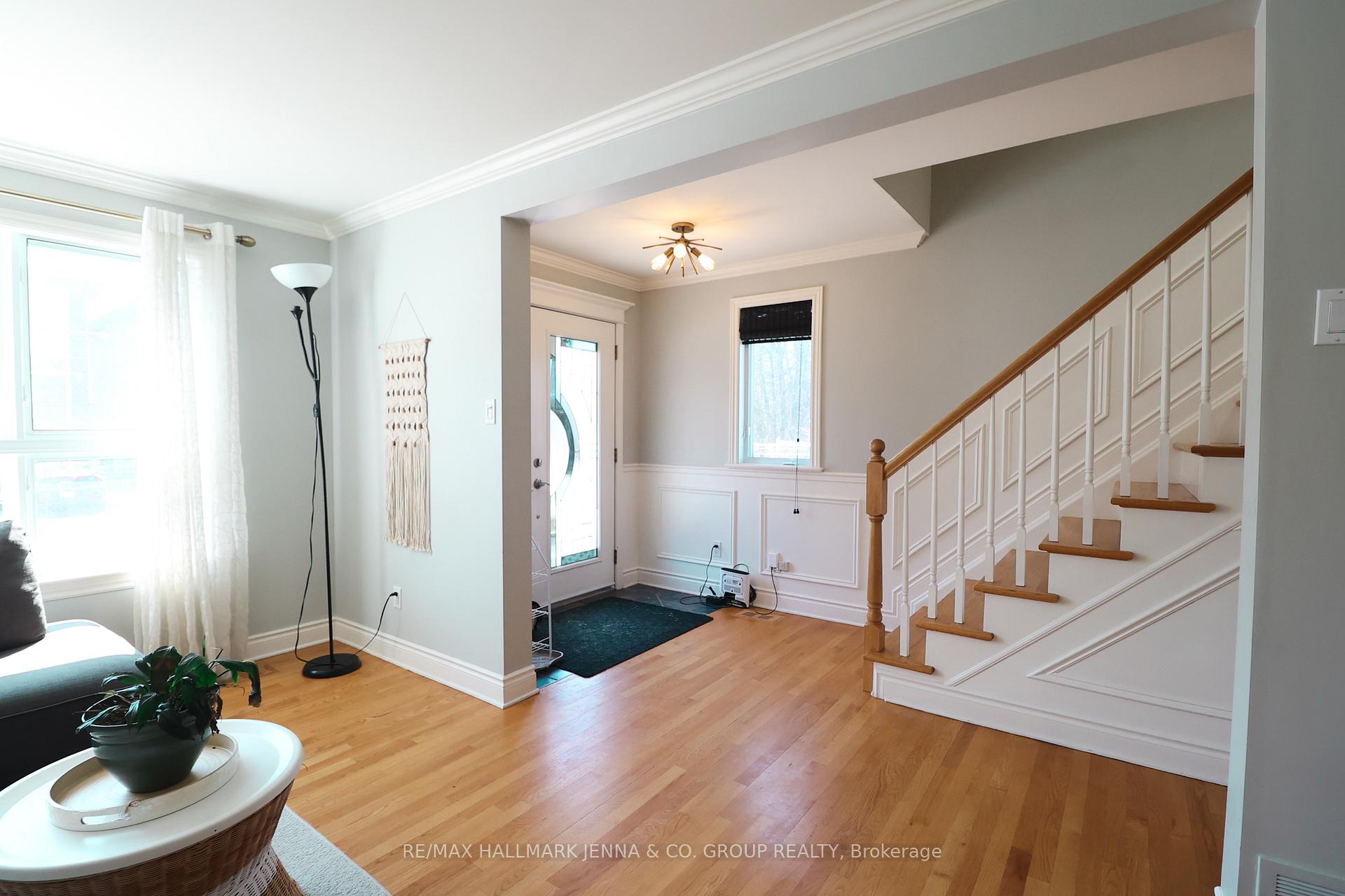 Photo 7 of 377 Wilmont Avenue, Ottawa, Westboro West — HOMEH